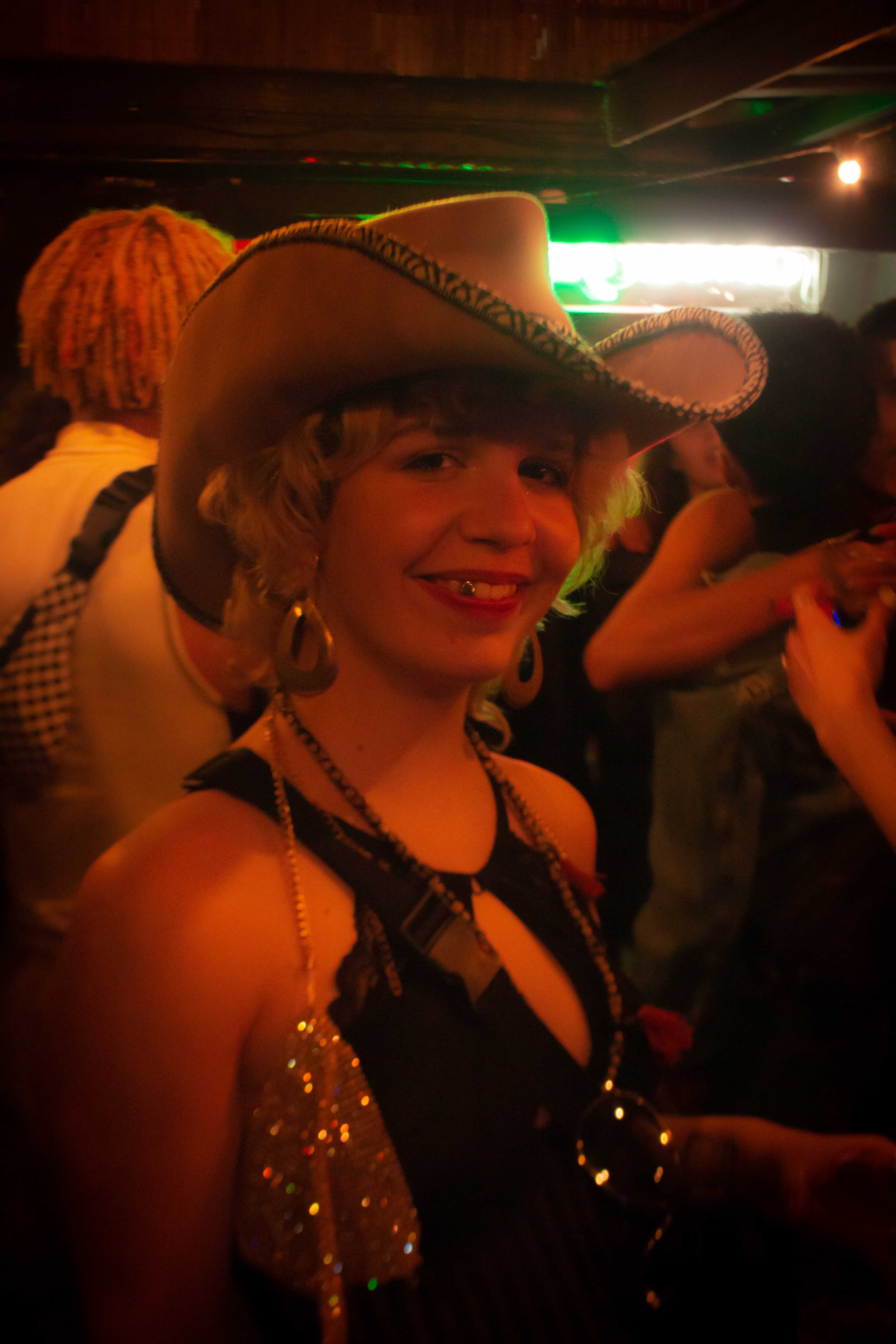 Howl_Rave_6_137_xd8wvy