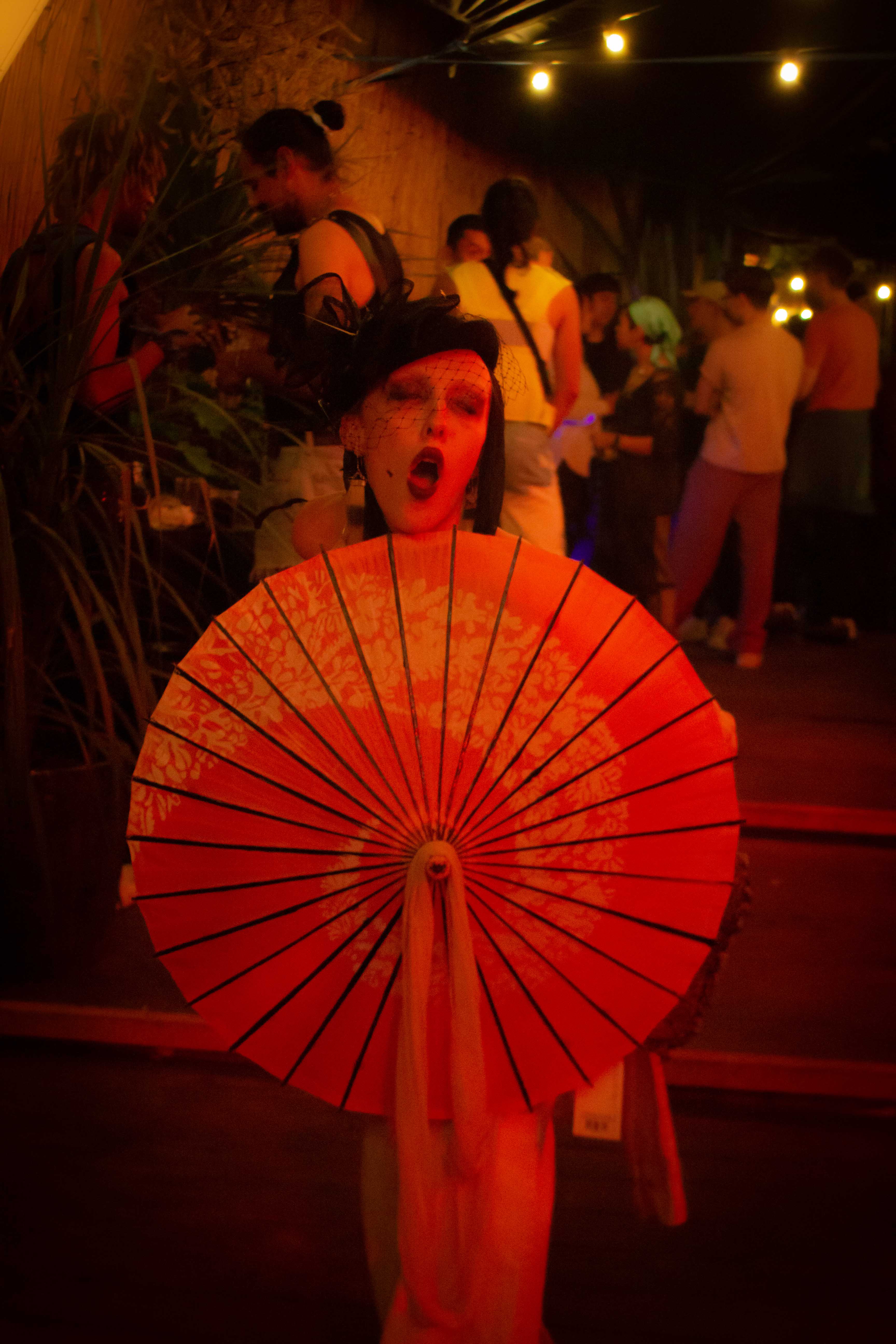 Howl_Rave_6_138_xbcgf4