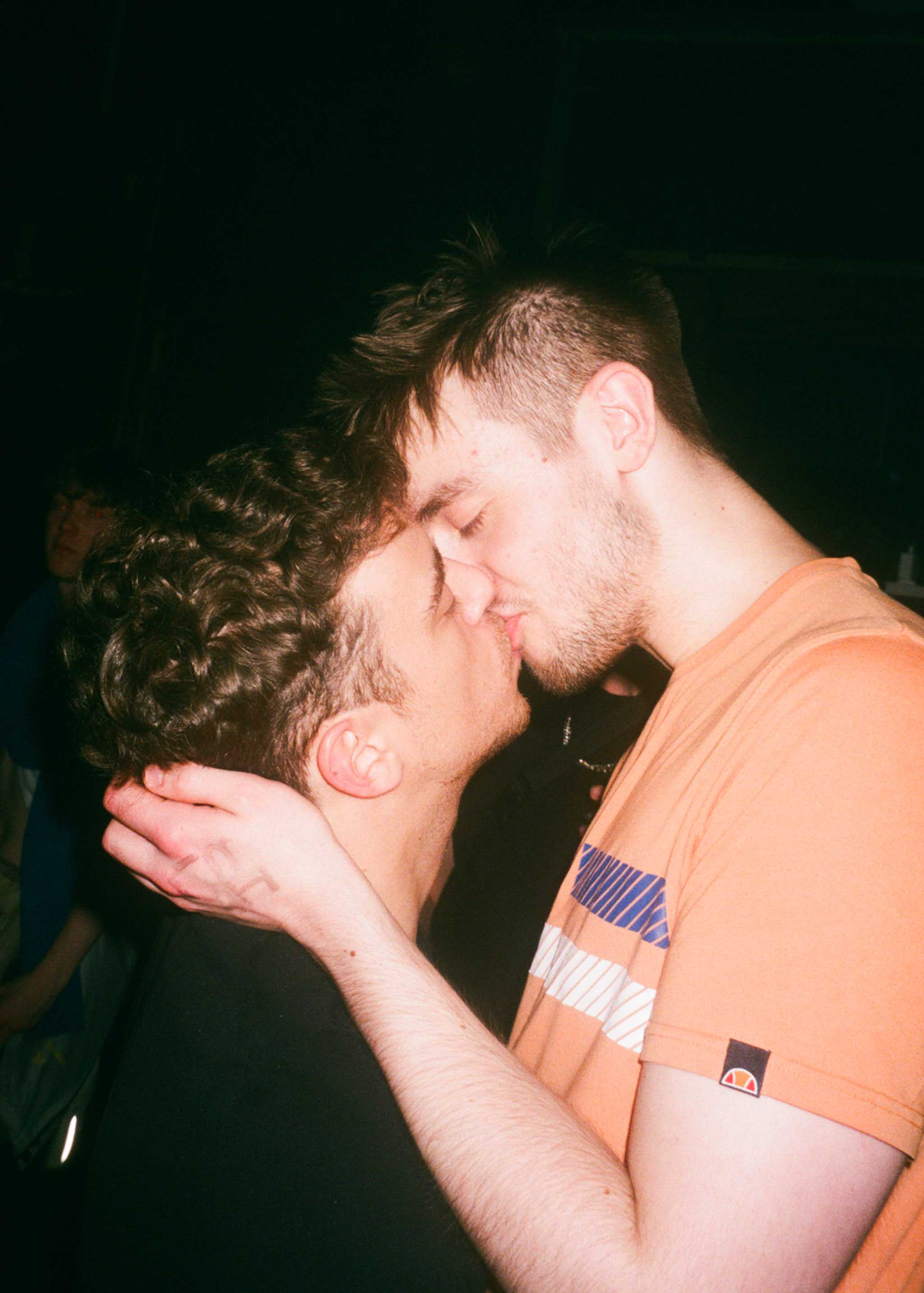Howl_Rave_6_132_vjbapn