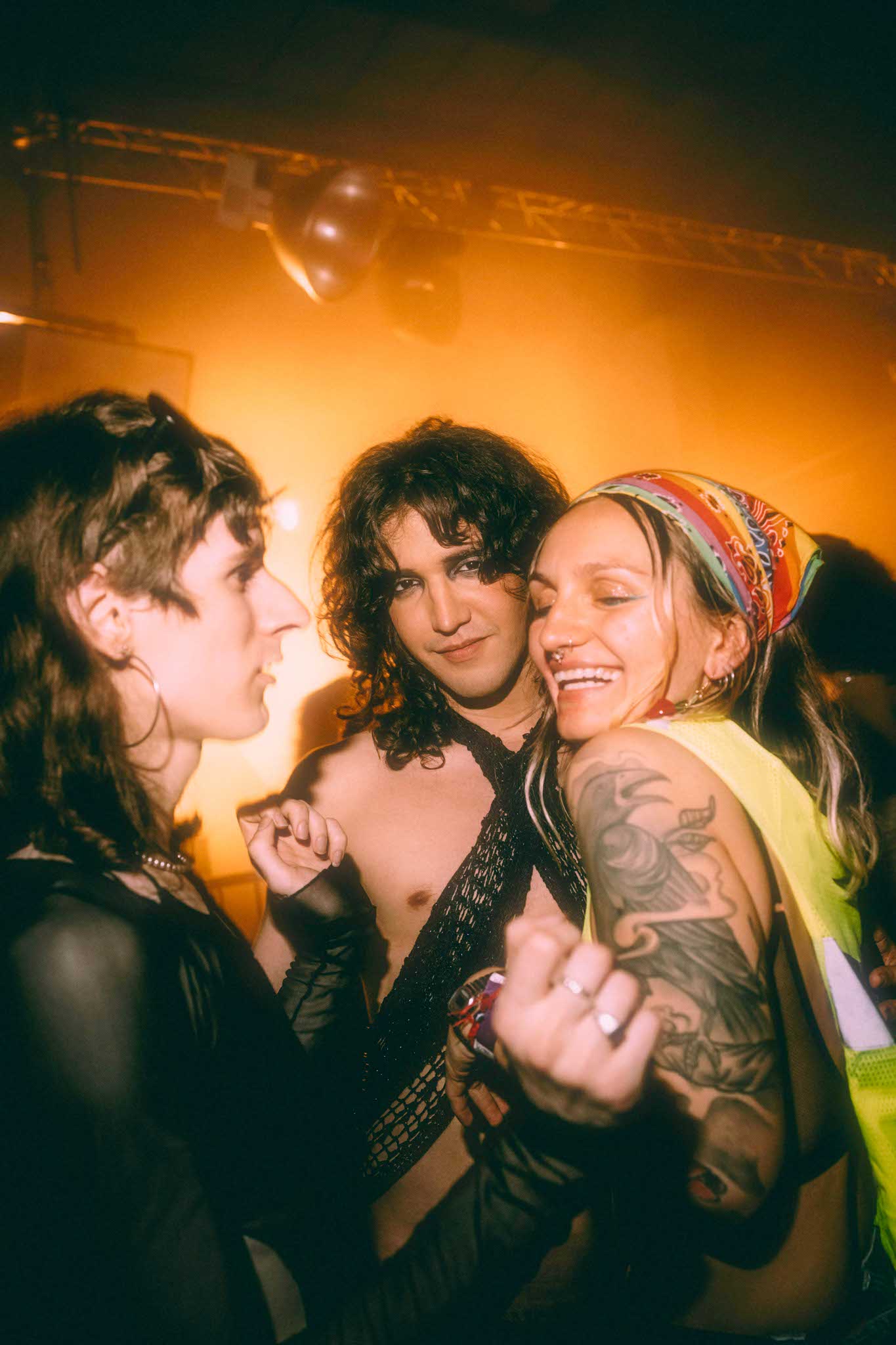 Howl_Rave_7_089_c9bmqr