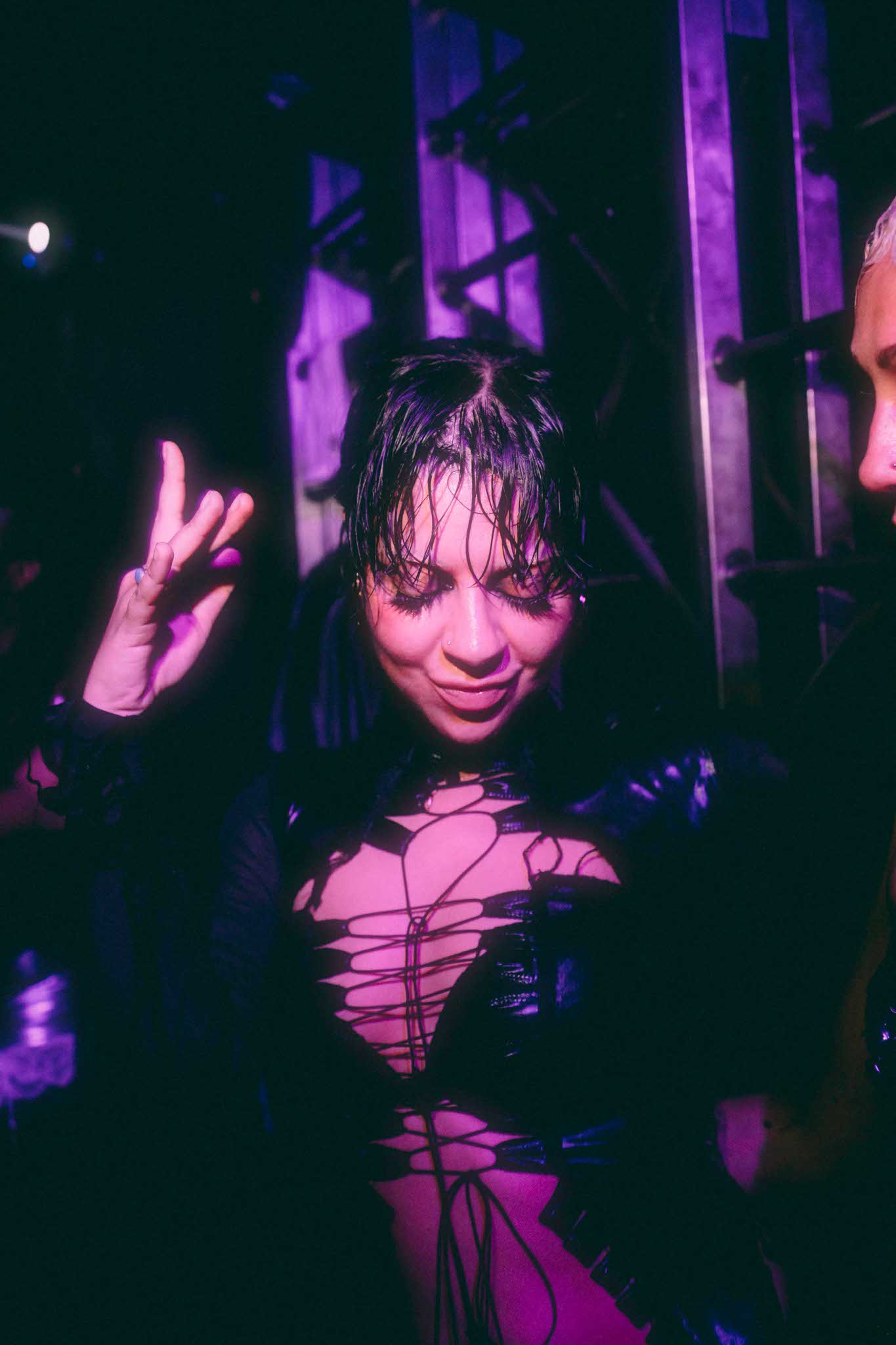 Howl_Rave_7_082_vkyd6u