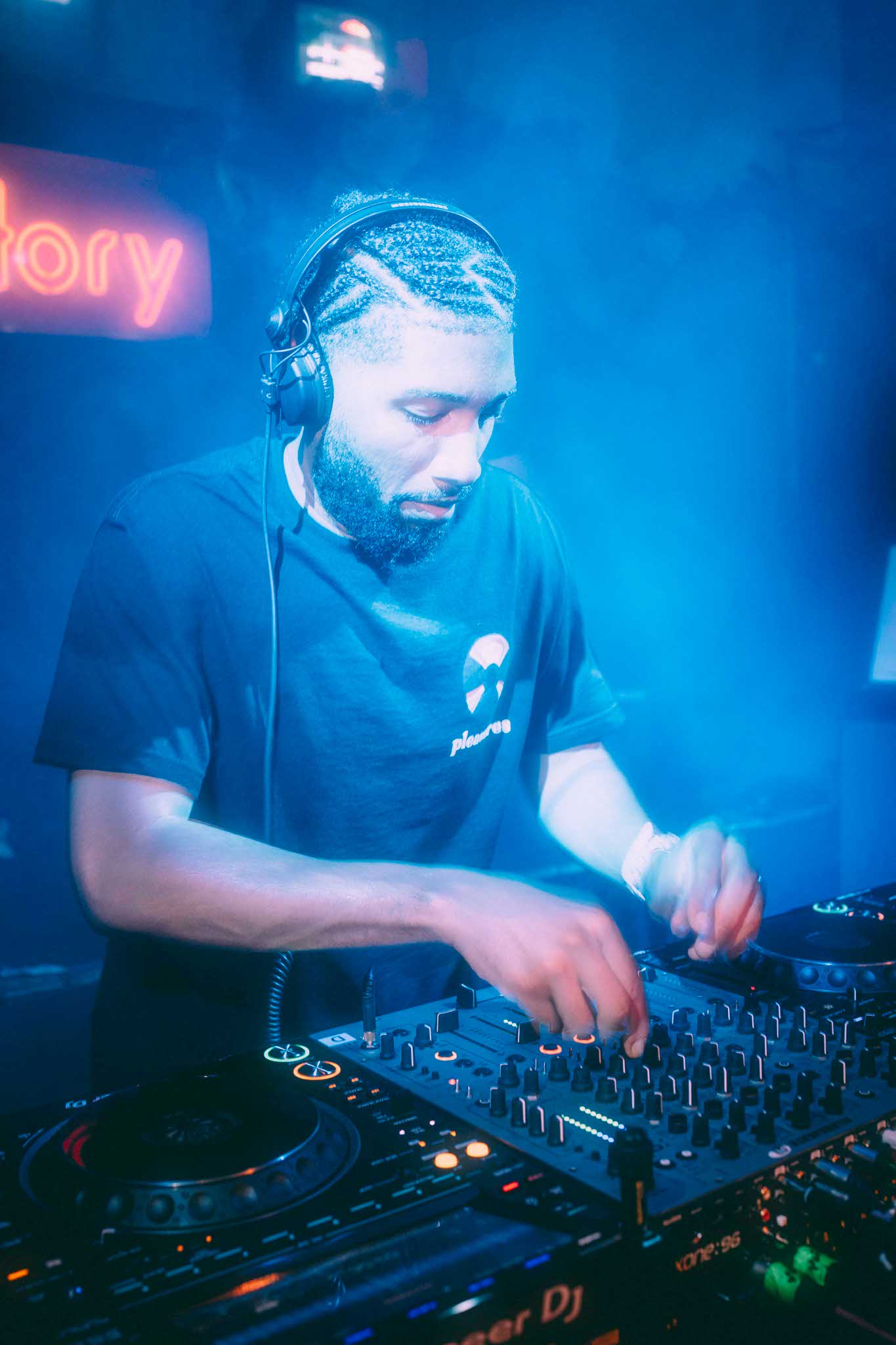 Howl_Rave_7_065_blxow3