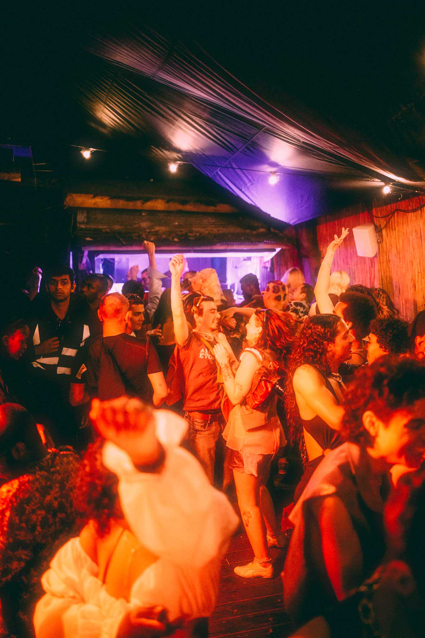 Howl_Rave_7_056_tdpazs