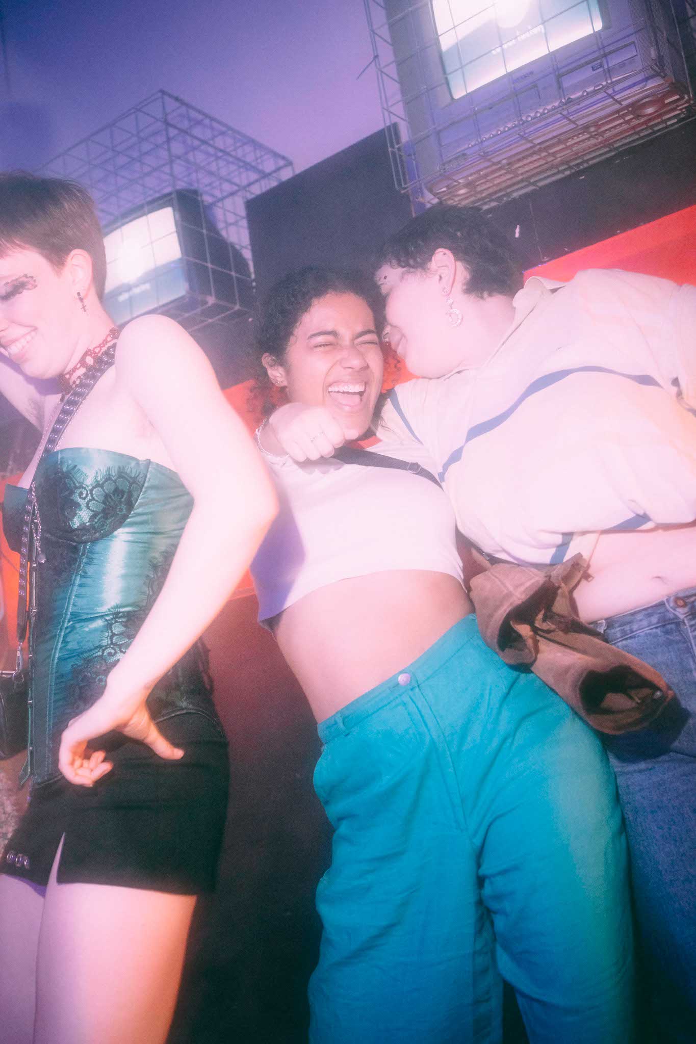 Howl_Rave_7_024_tvdjbs
