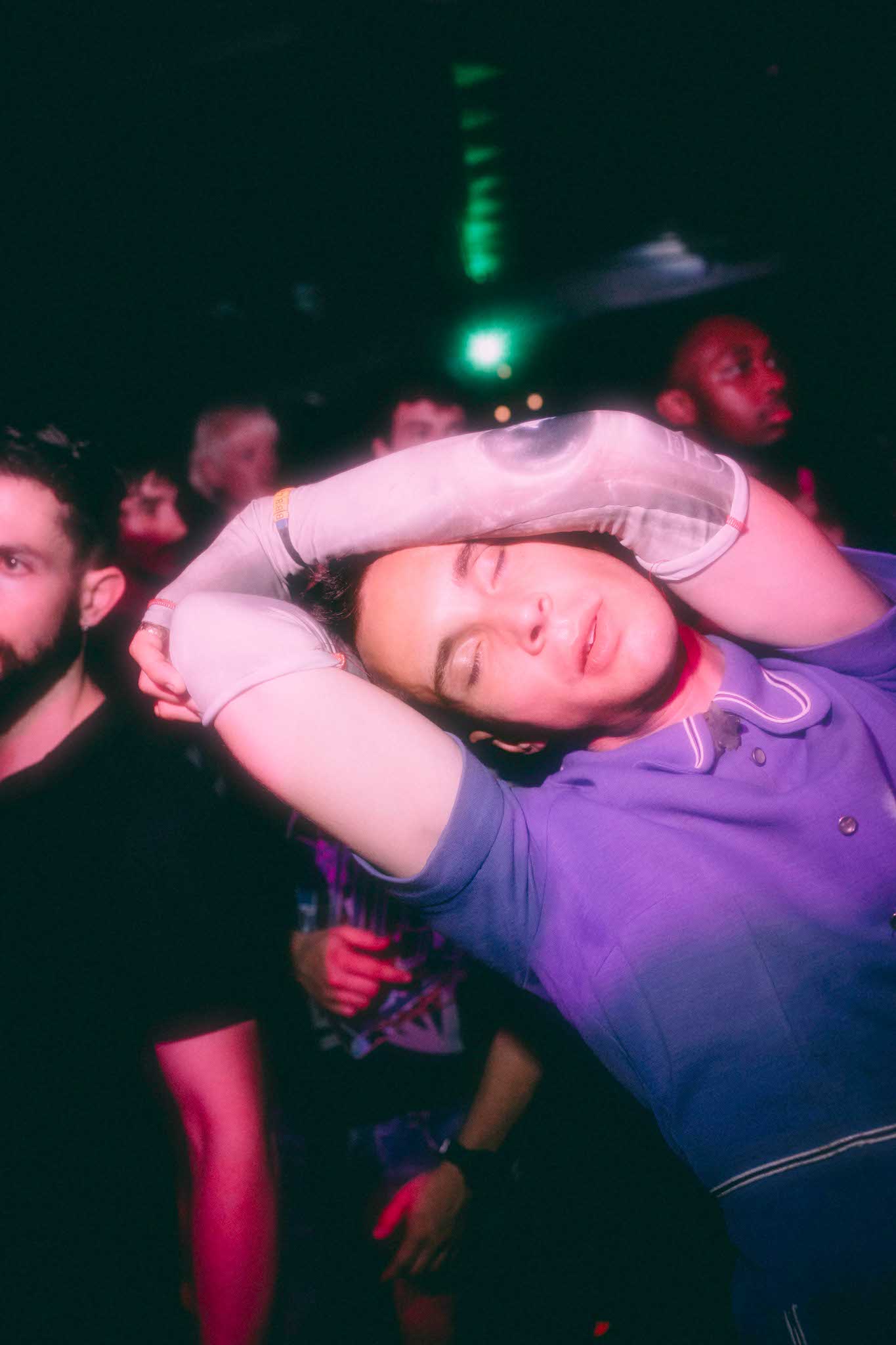 Howl_Rave_7_001_kva4gw