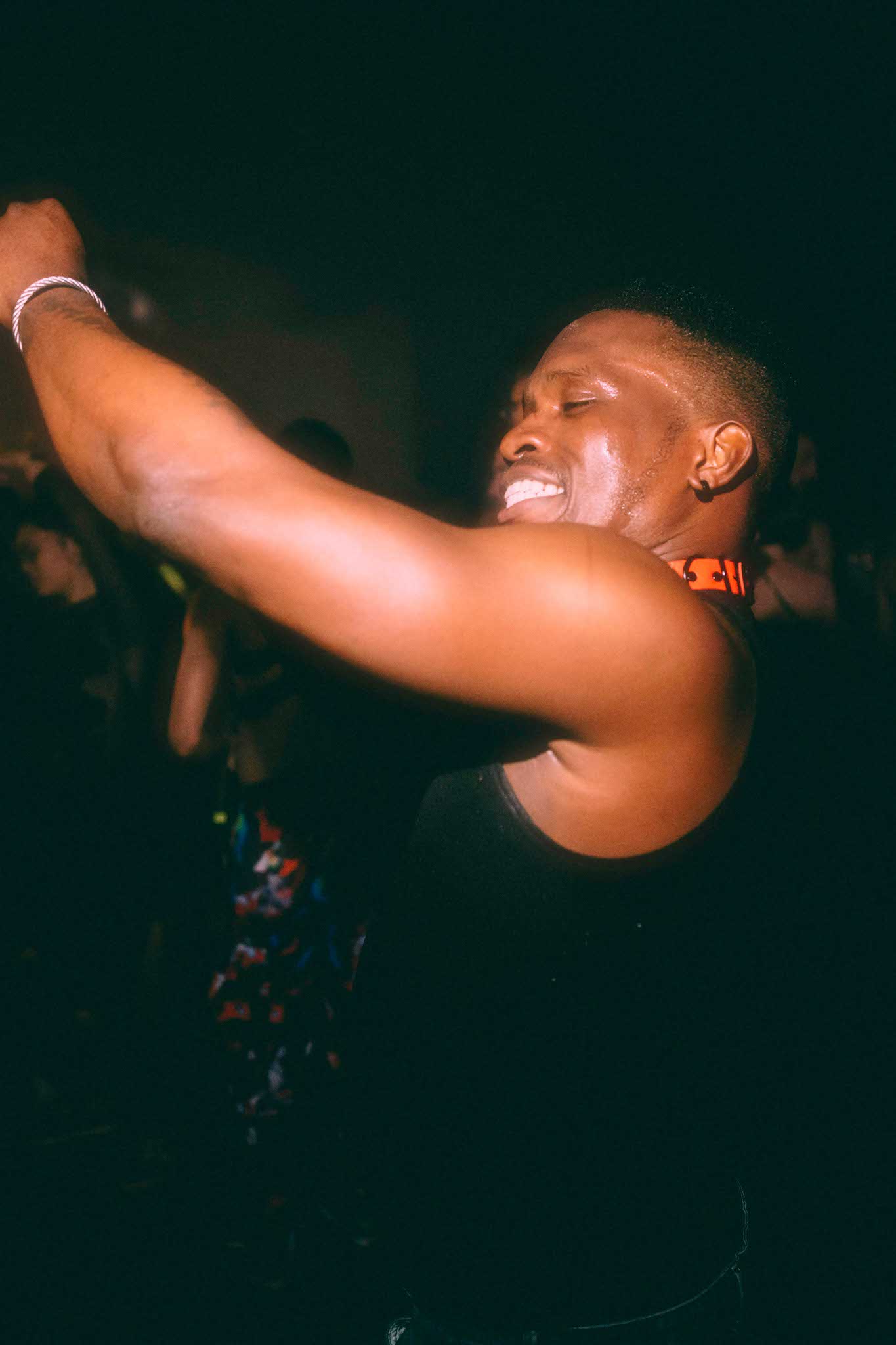 Howl_Rave_7_109_wlp1wq