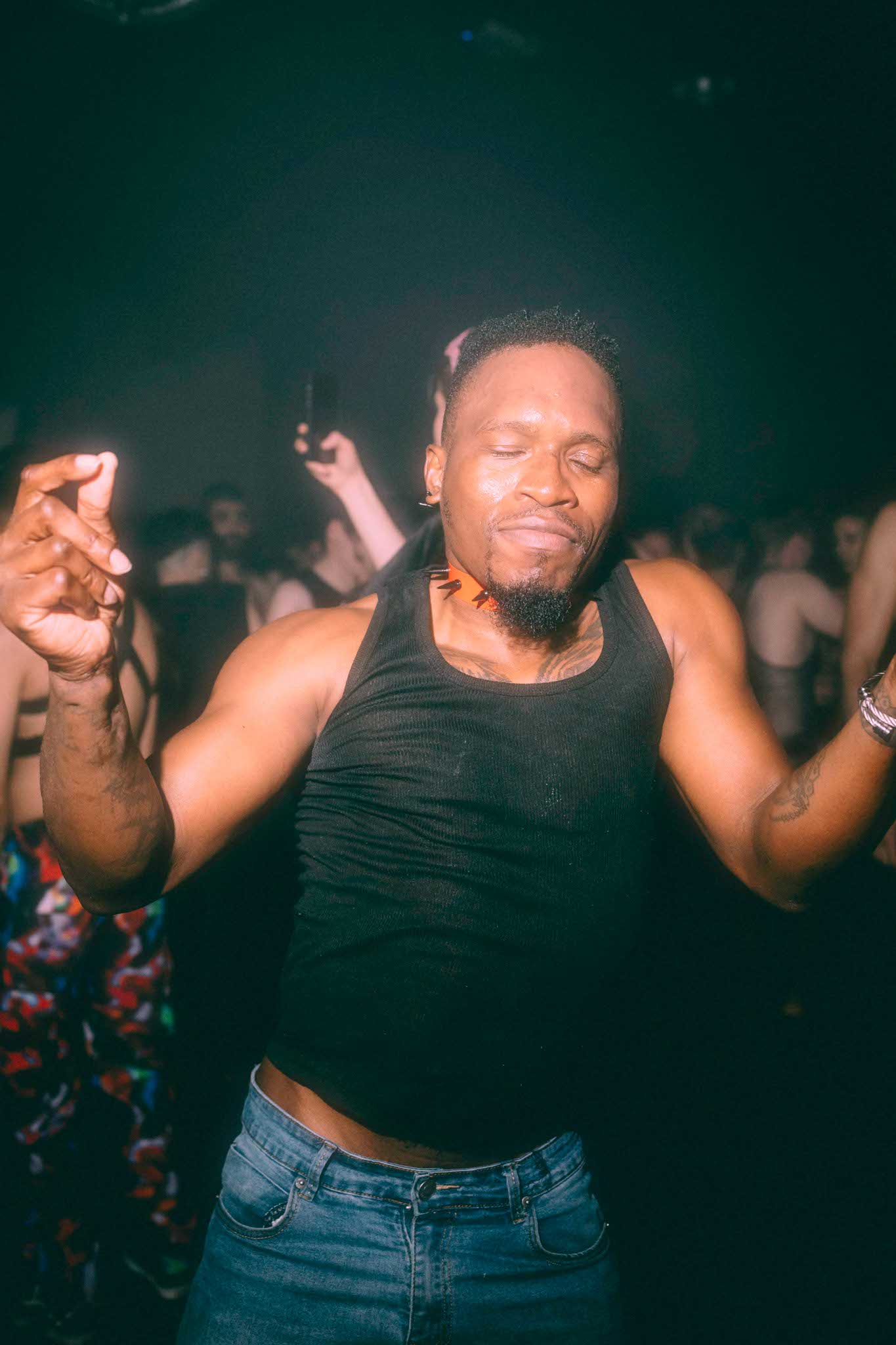 Howl_Rave_7_106_acyz9e