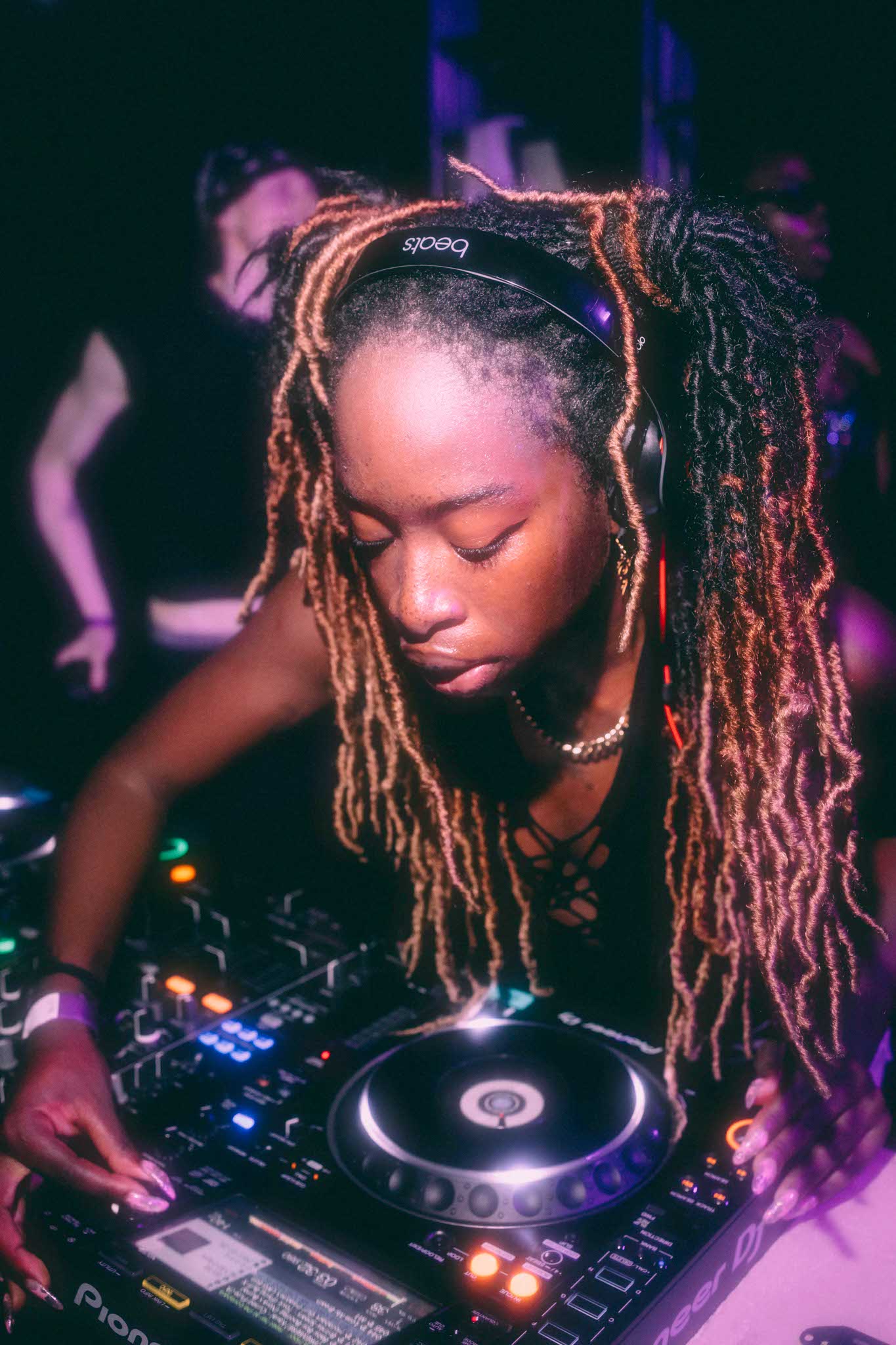 Howl_Rave_7_103_f7c4rr