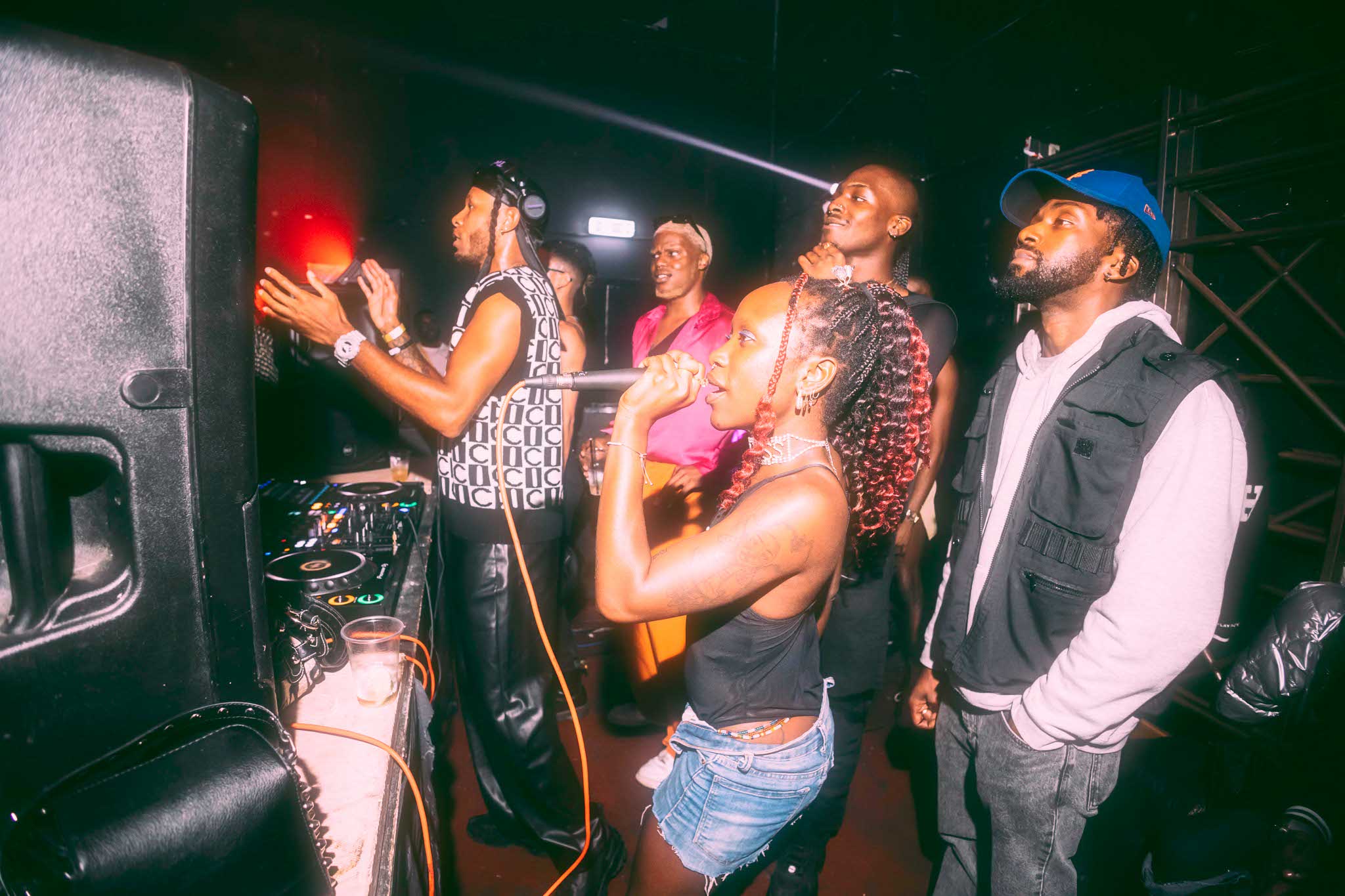 Howl_Rave_8_075_in8rtn