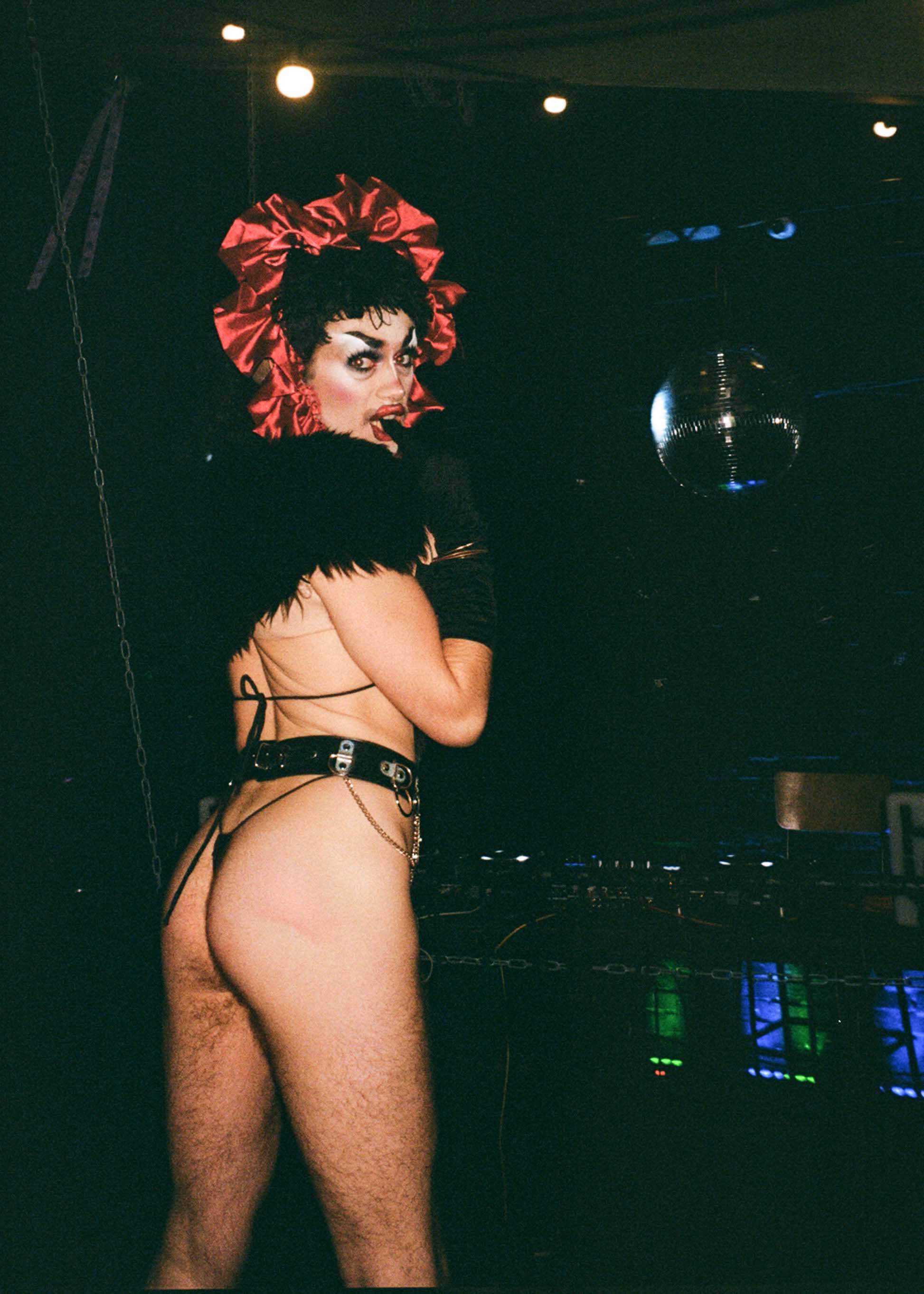 Howl_Rave_09_096_l5xp3m