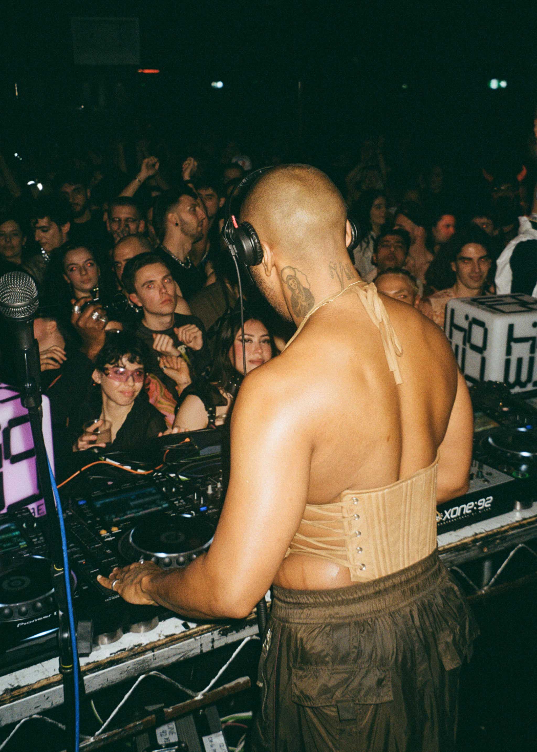 Howl_Rave_09_098_xrw4ei