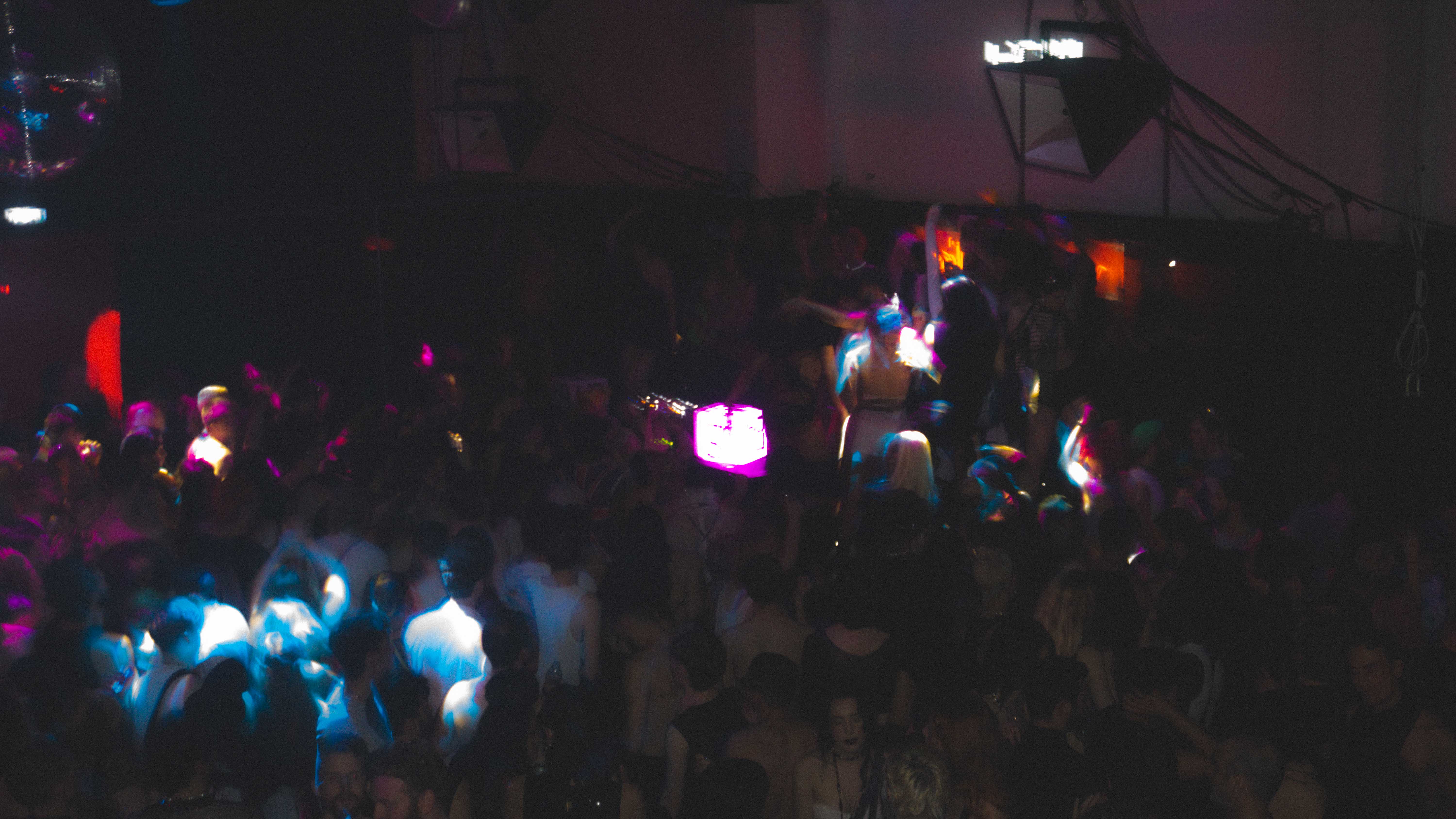 Howl_Rave_09_087_gp3f1i