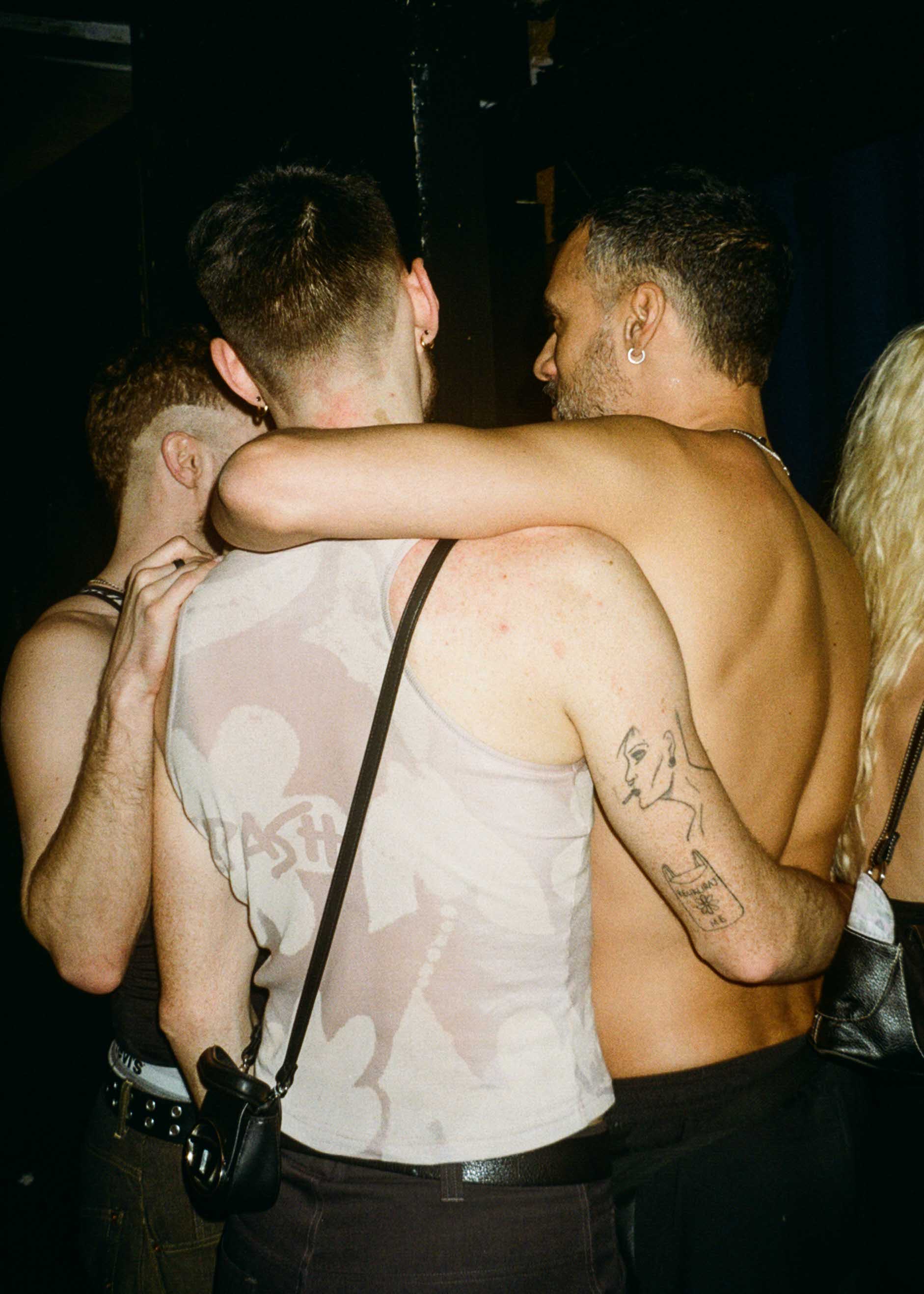 Howl_Rave_09_064_bfyu9d
