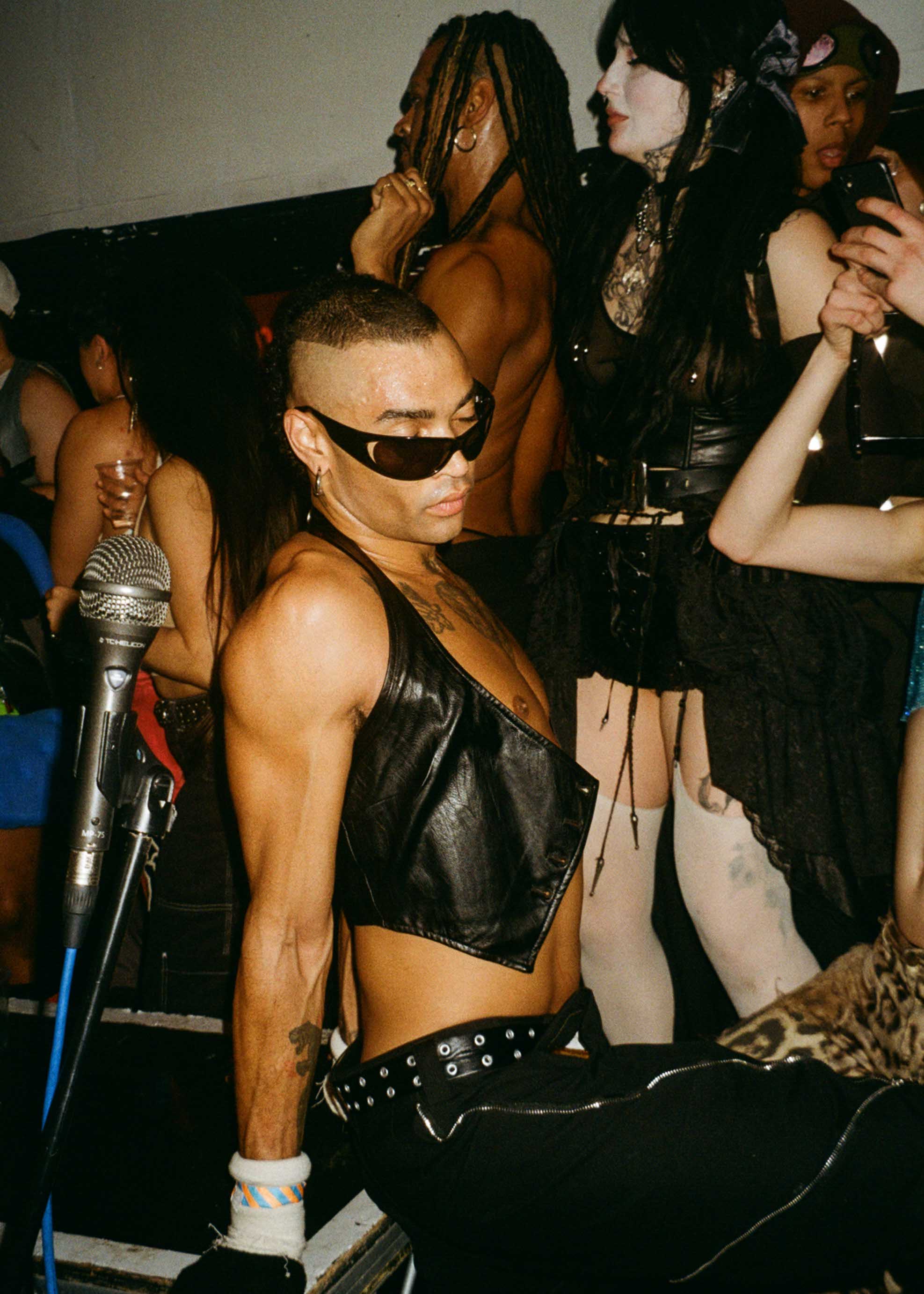 Howl_Rave_09_037_wxatjt