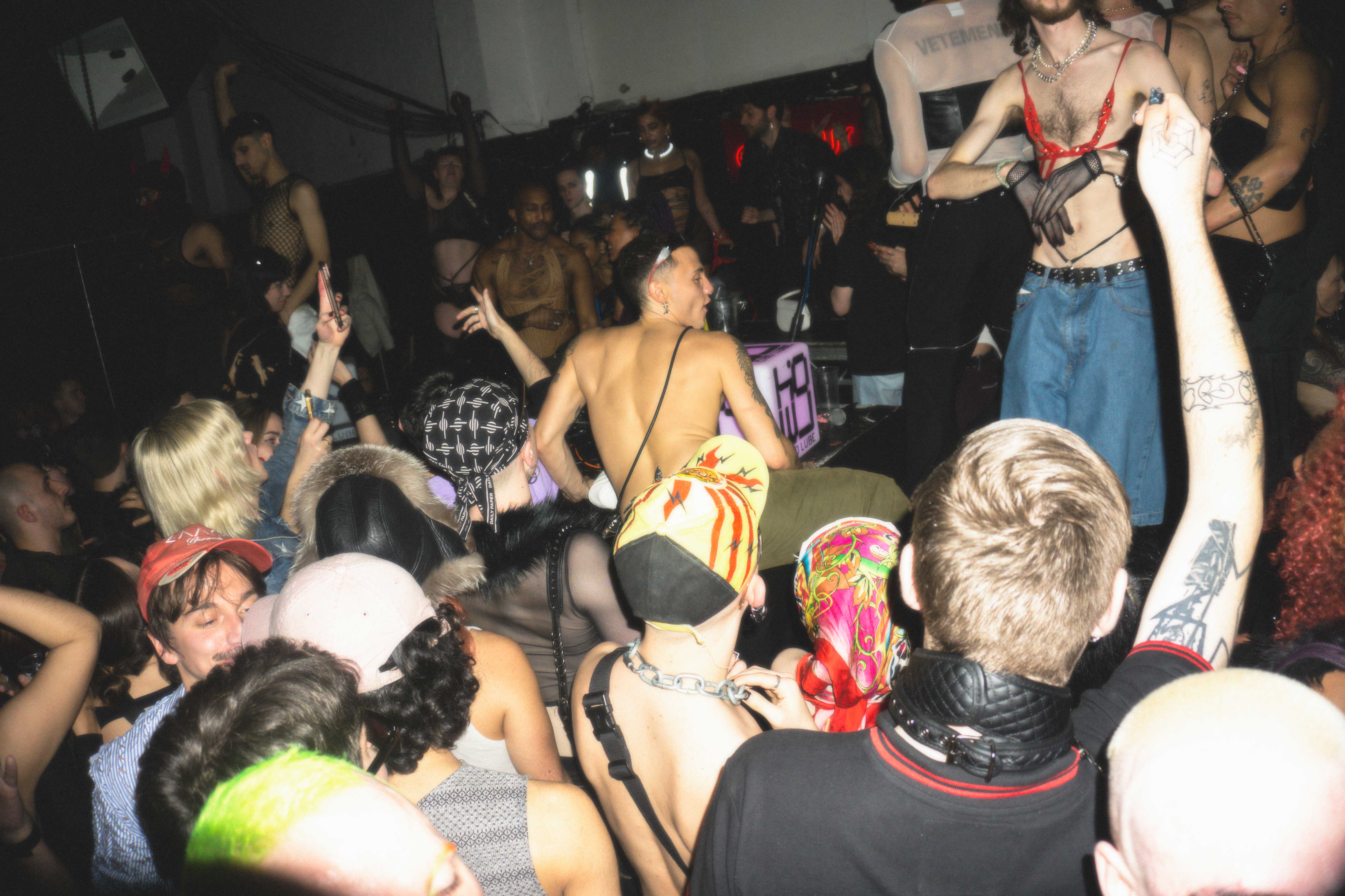 Howl_Rave_09_027_iudez6