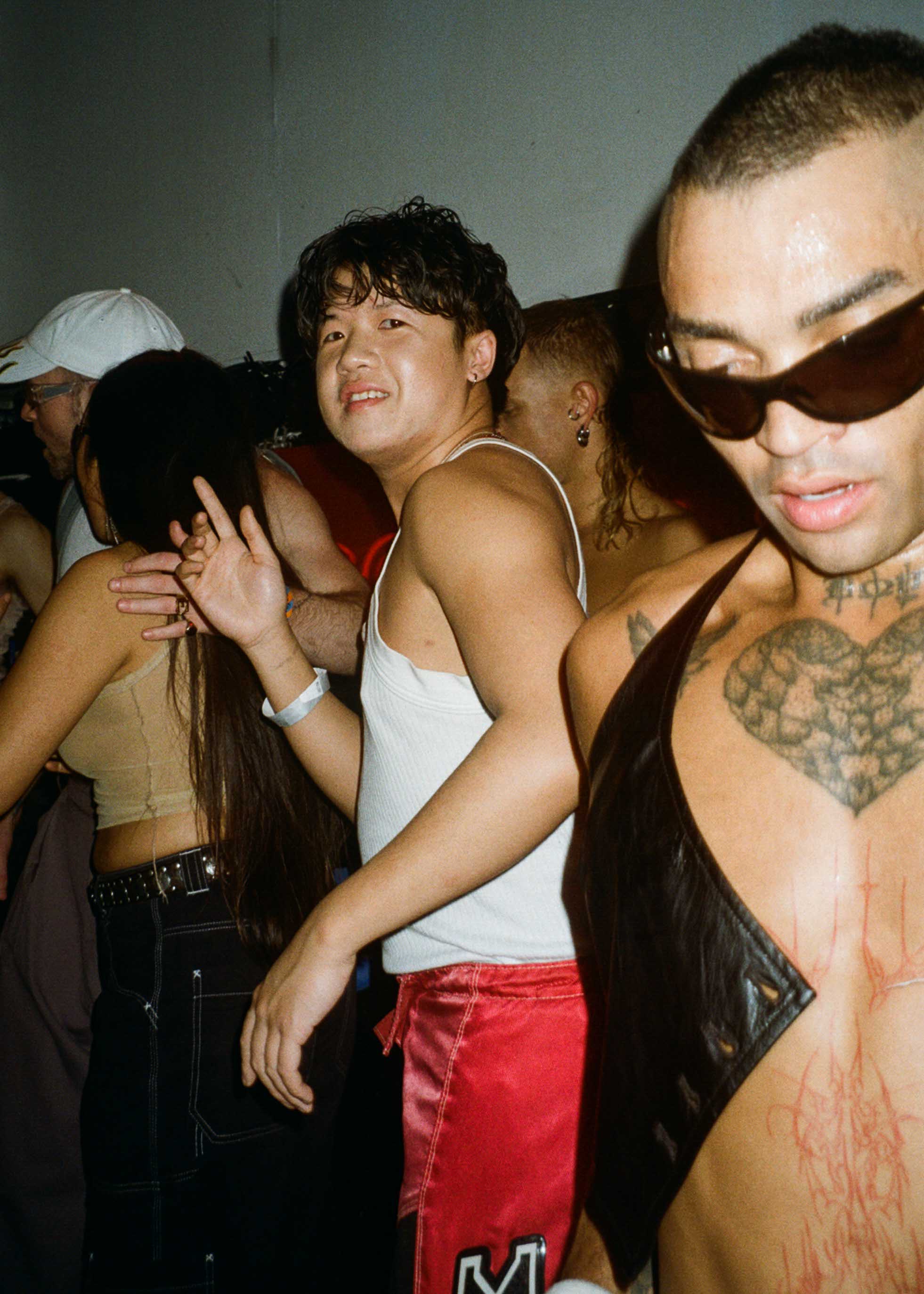 Howl_Rave_09_028_q92zon