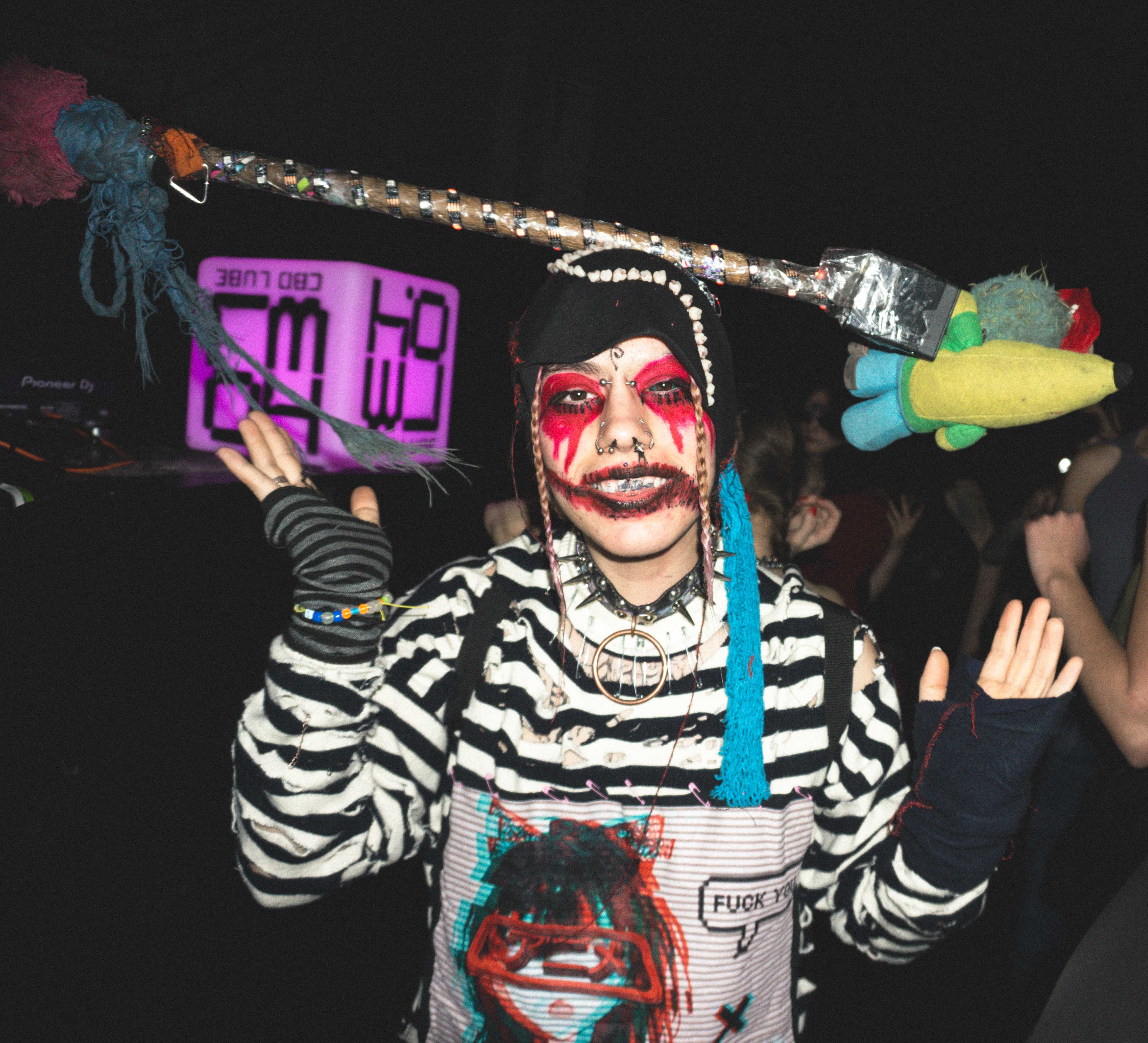 Howl_Rave_09_197_n573rg