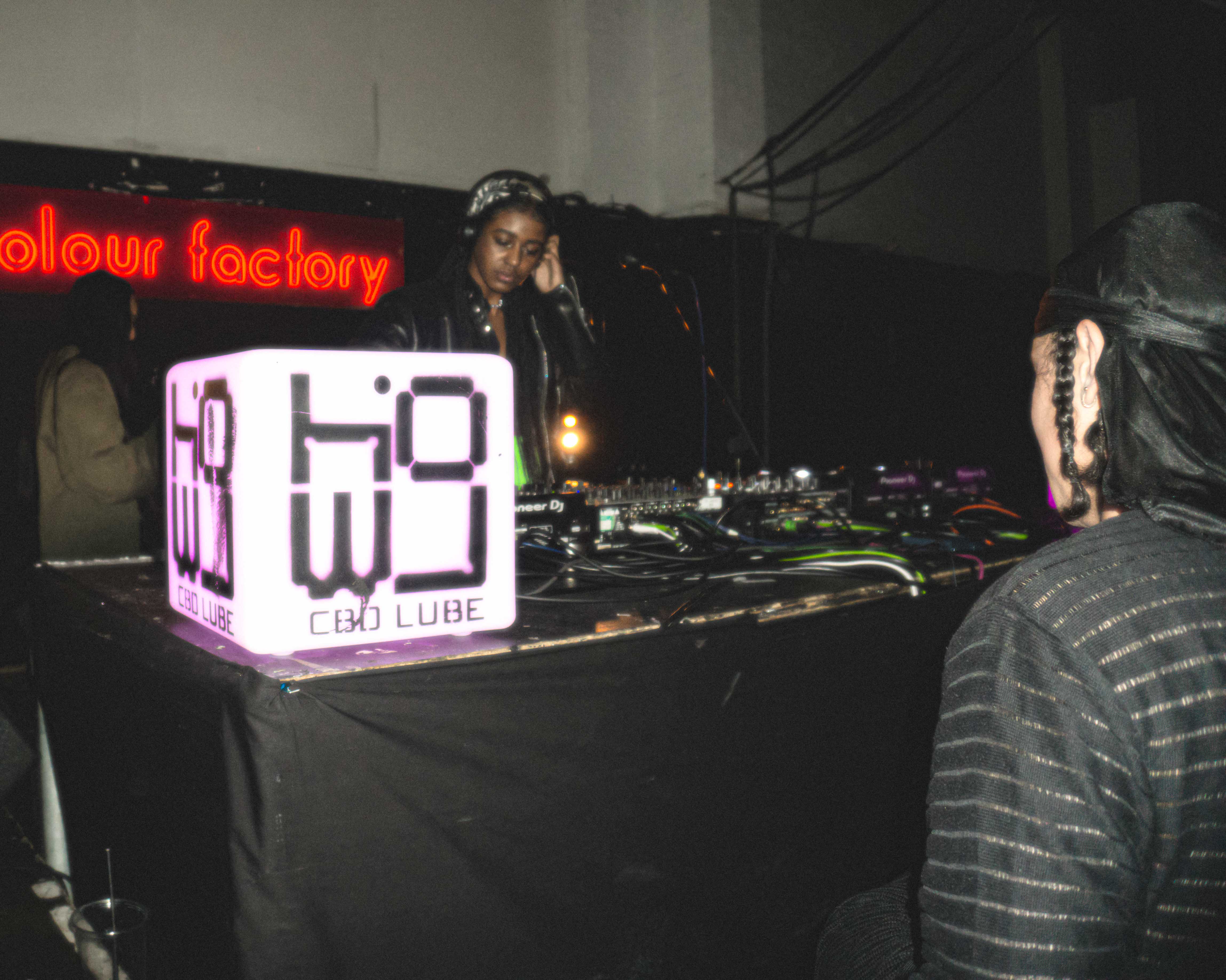 Howl_Rave_09_102_alqint