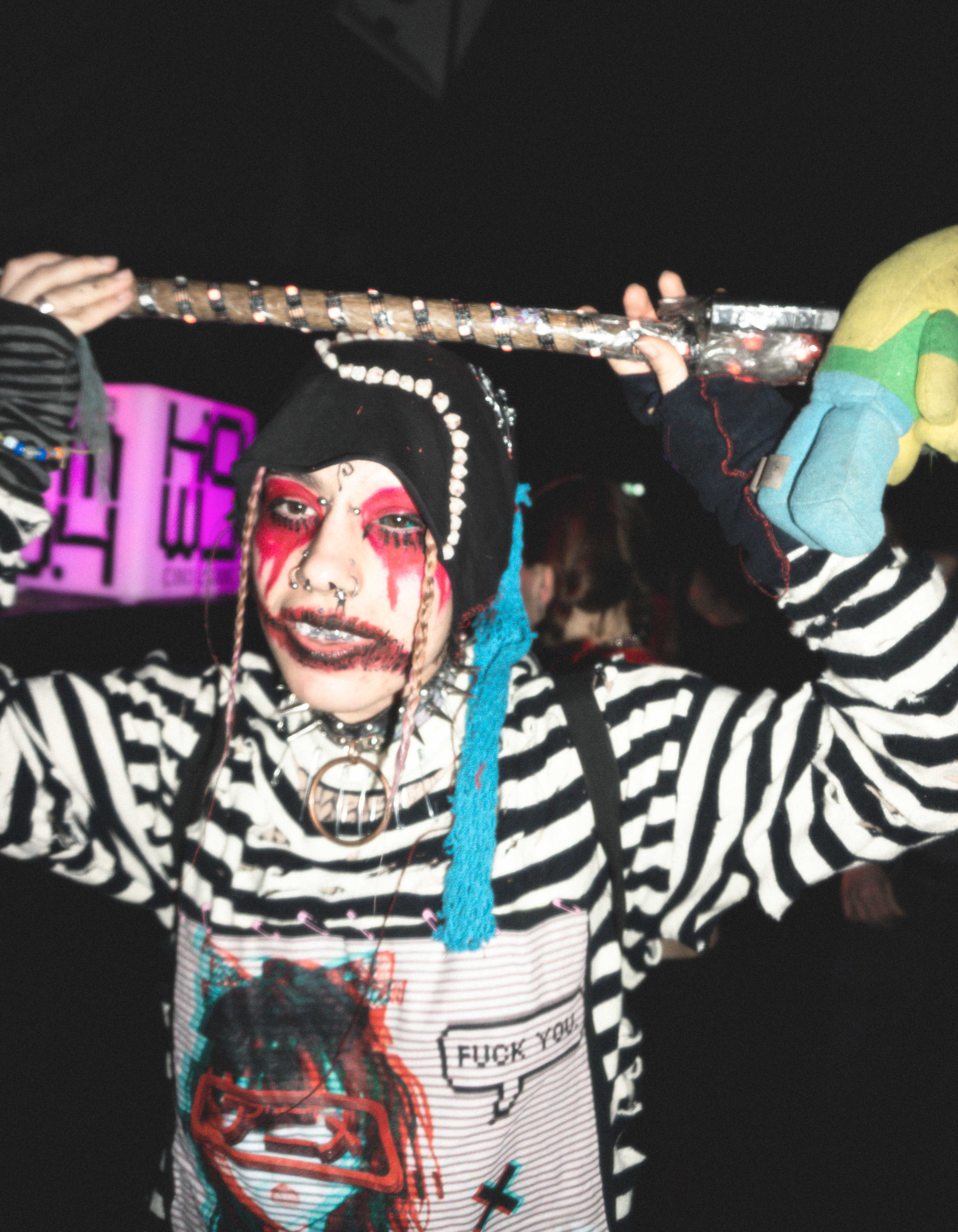Howl_Rave_09_229_zrdmnj