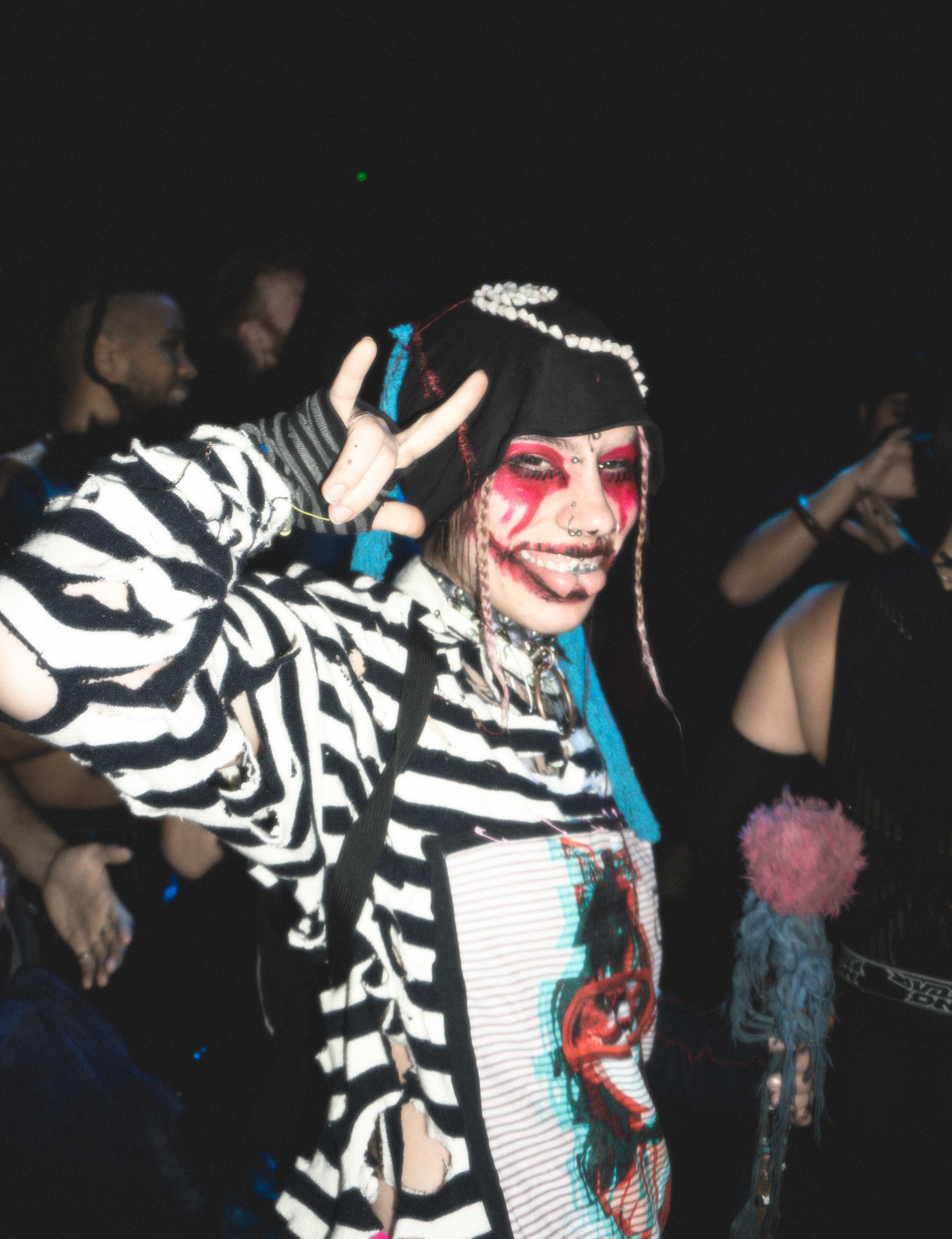 Howl_Rave_09_219_kpuflw