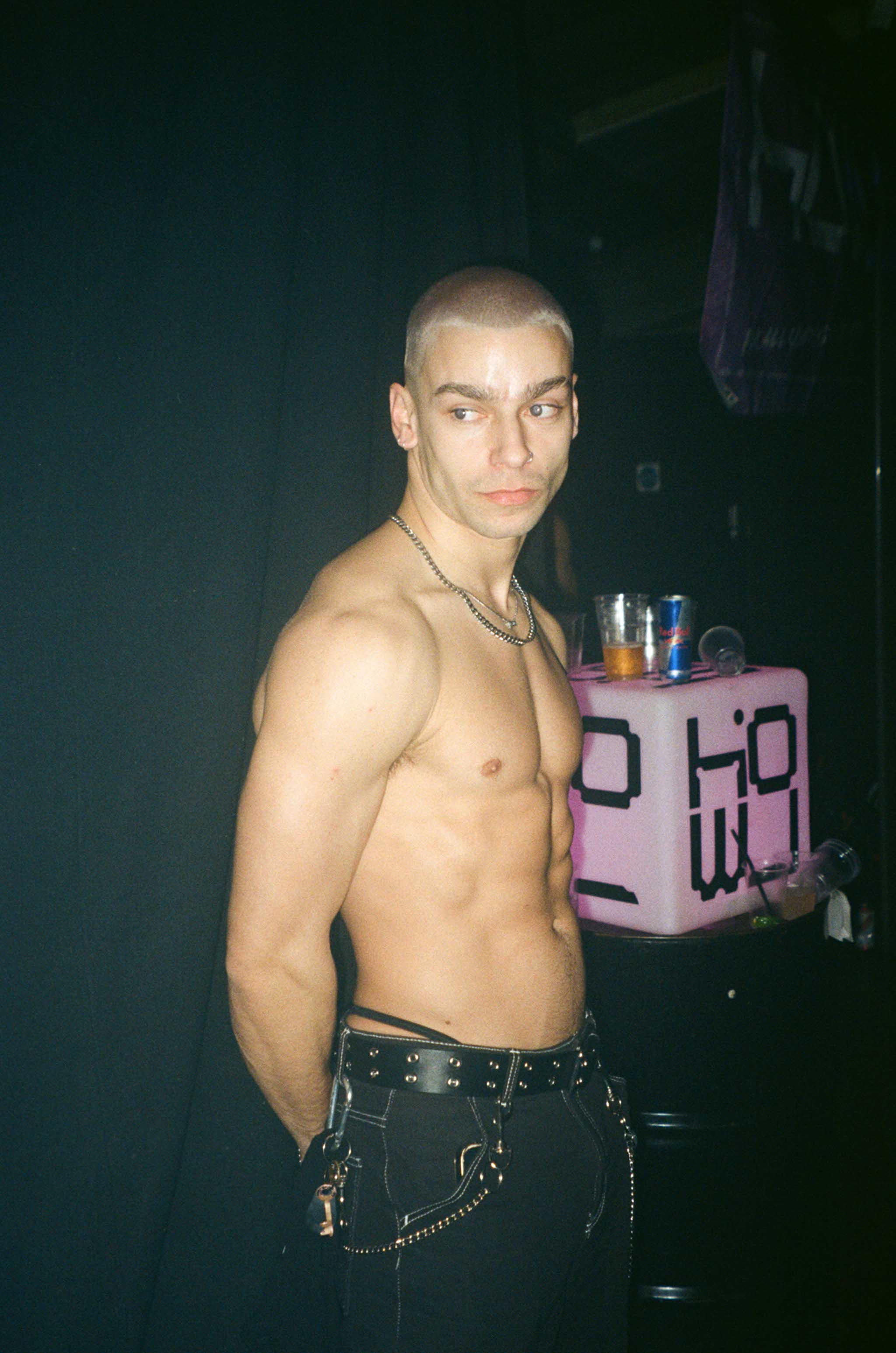 Howl_Rave_08_040_g41dde
