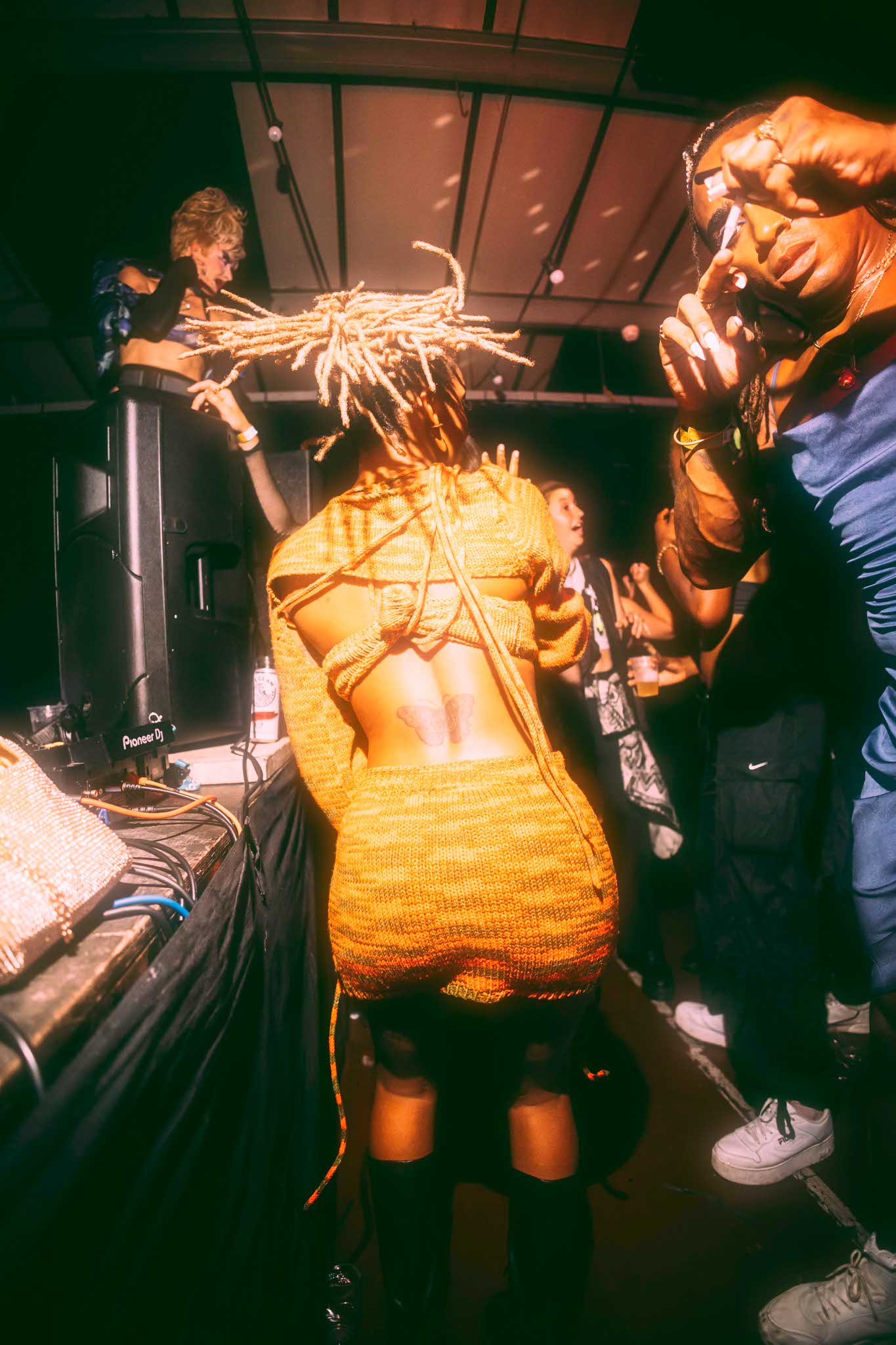 Howl_Rave_08_004_lwl7m6
