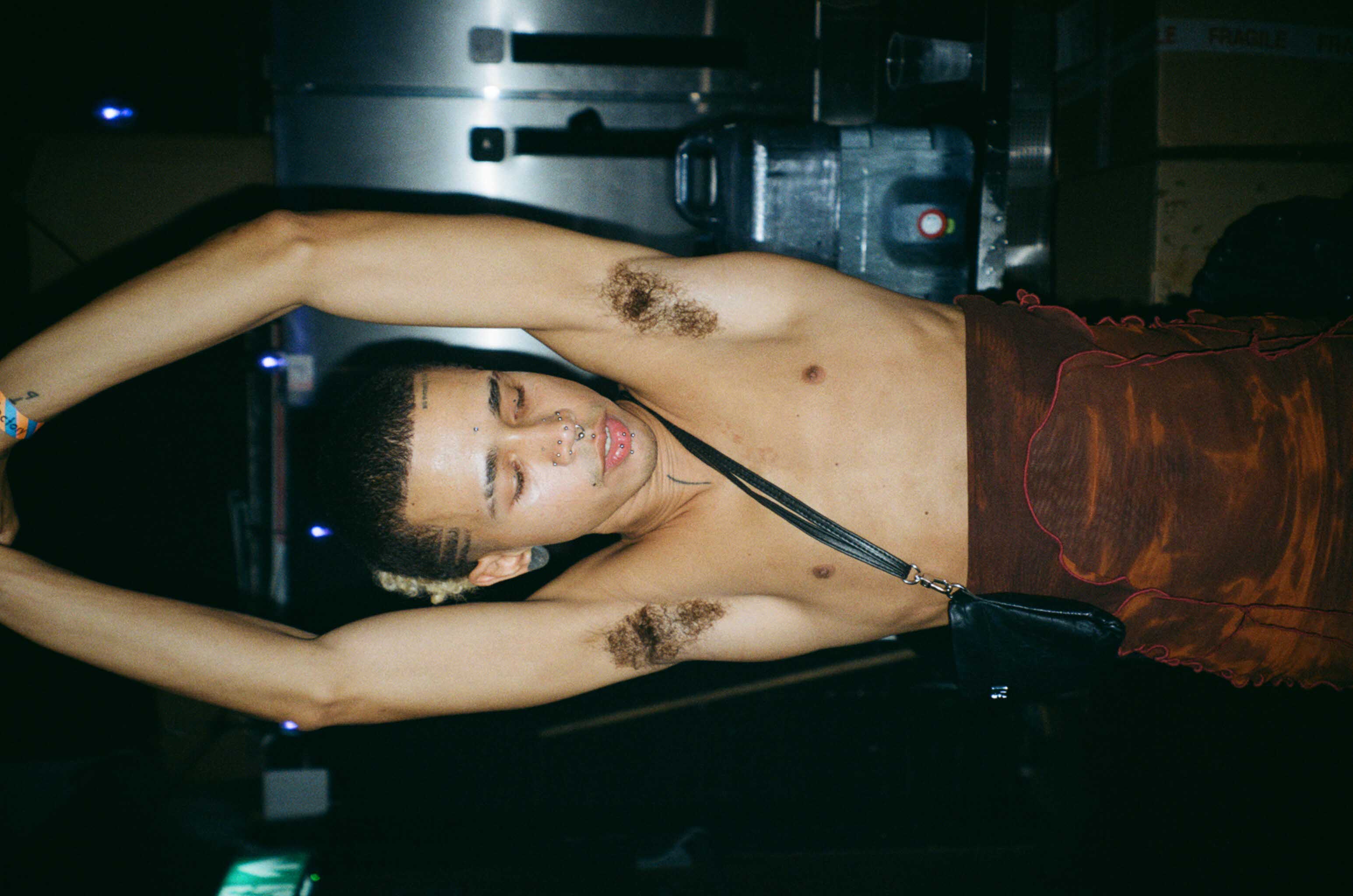 Howl_Rave_08_169_ercbzx