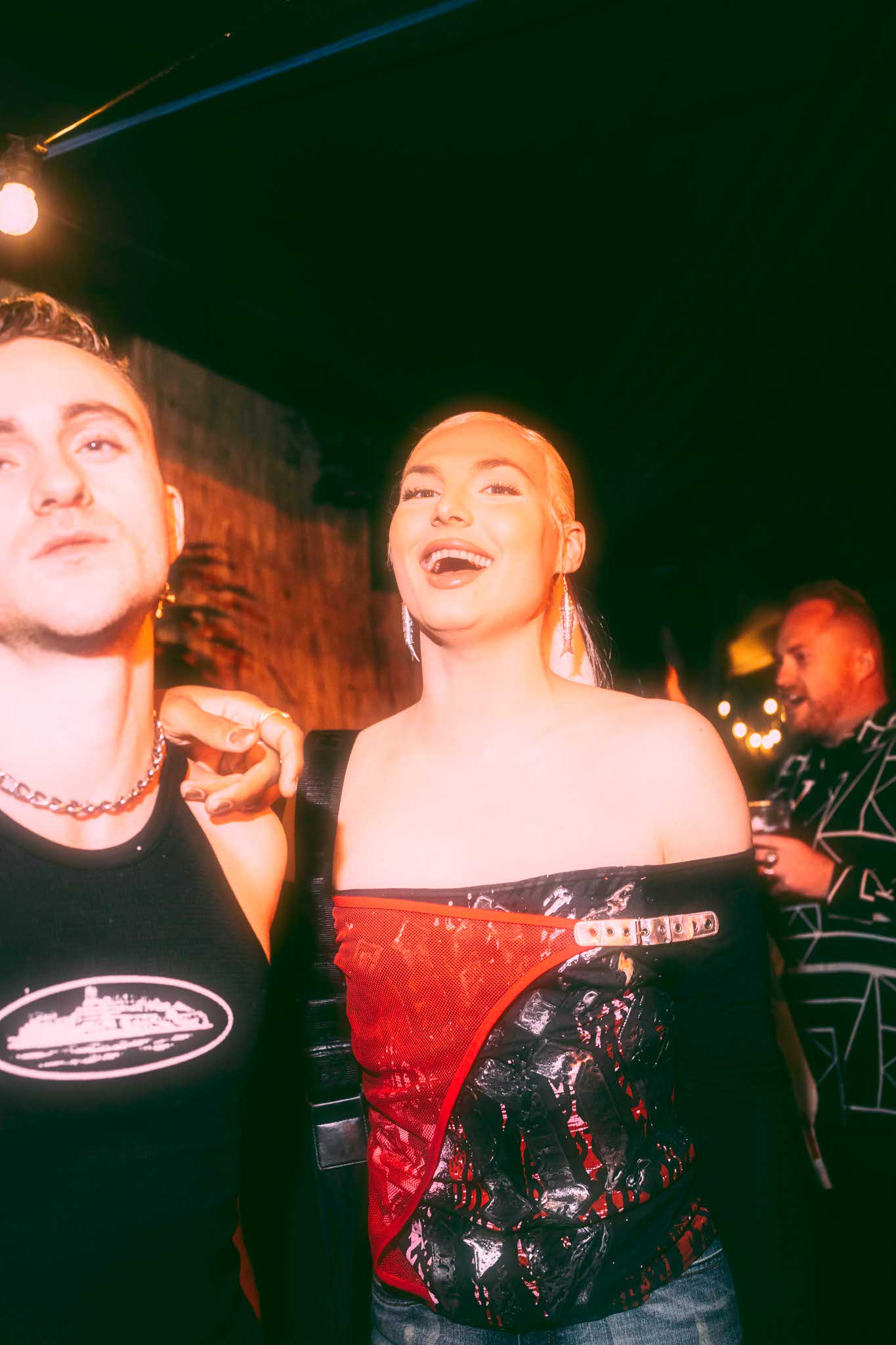 Howl_Rave_08_125_t1gy1w