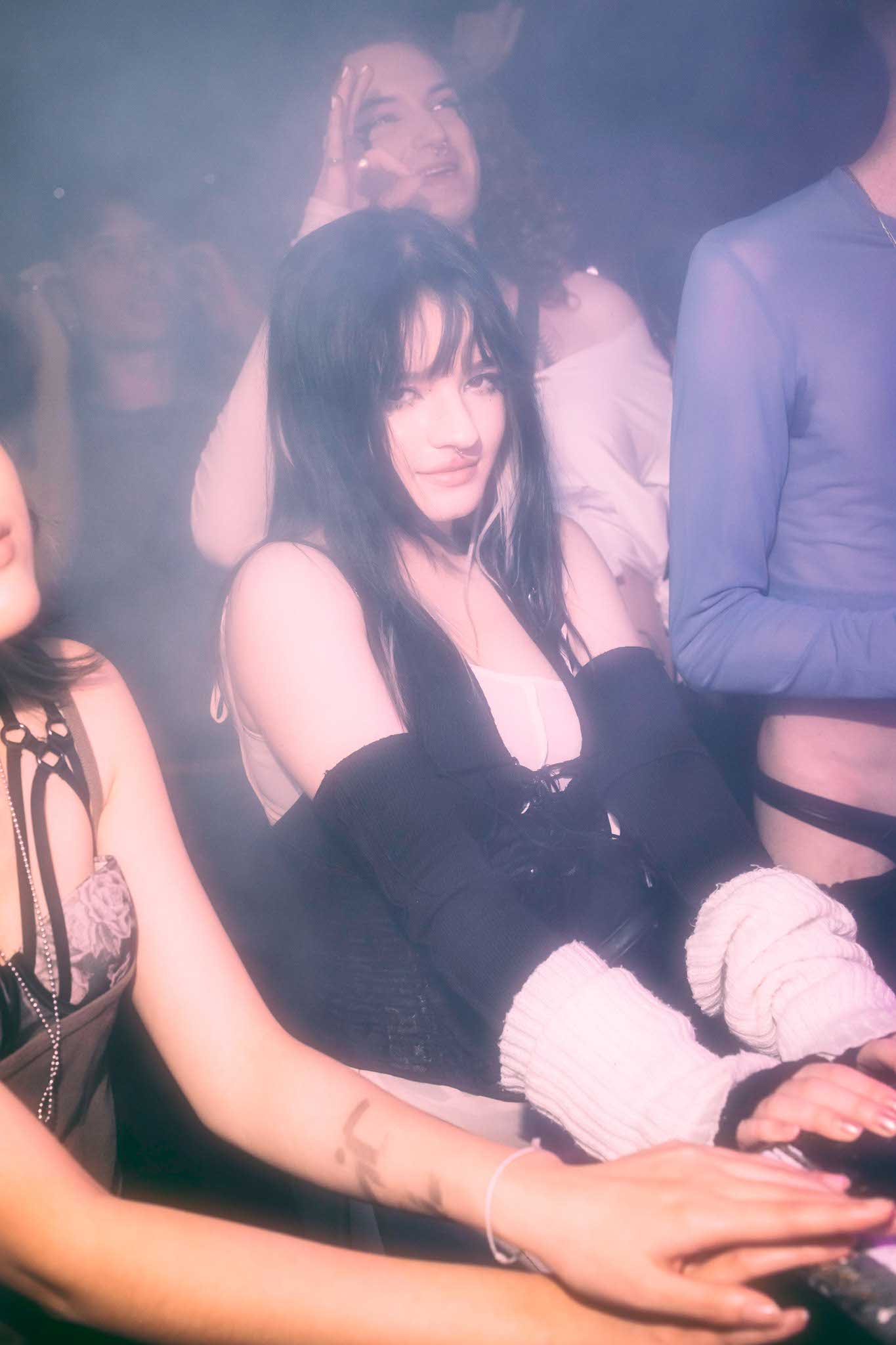 Howl_Rave_08_200_s7oudj