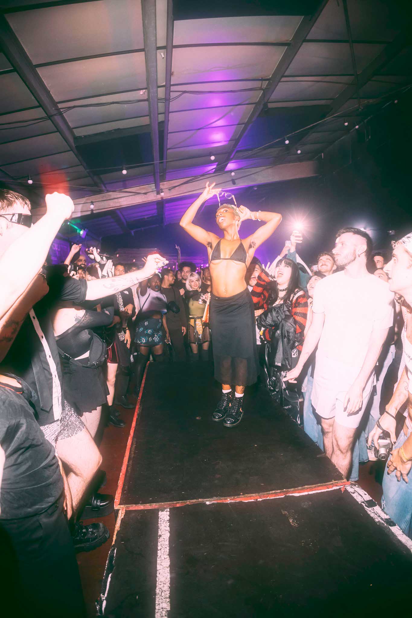 Howl_Rave_08_292_xhsm0j
