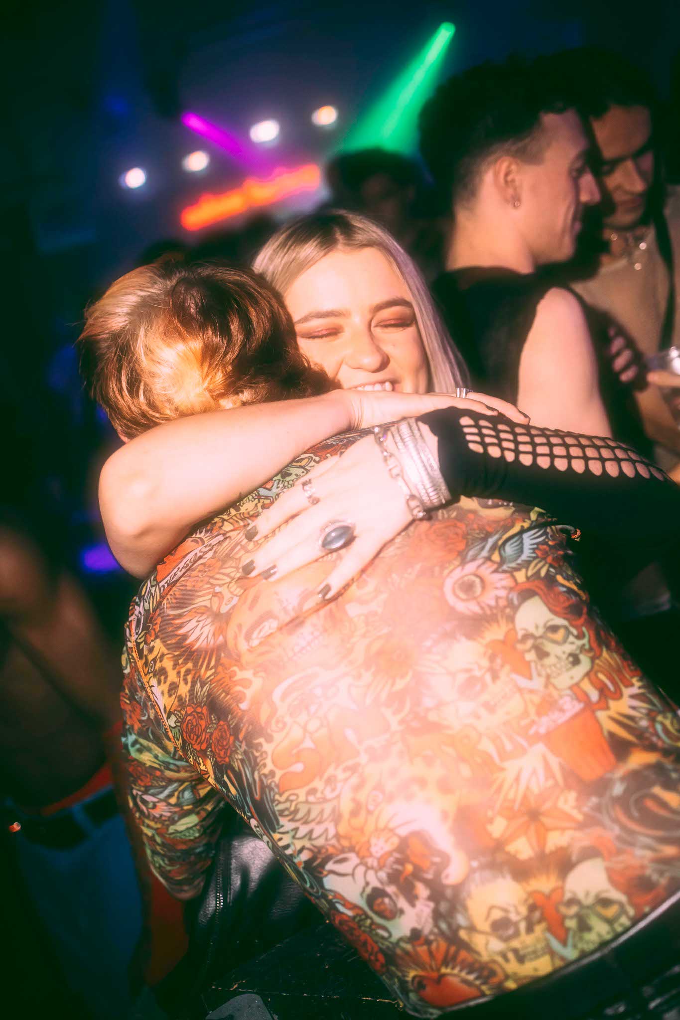 Howl_Rave_08_240_ti1vsu