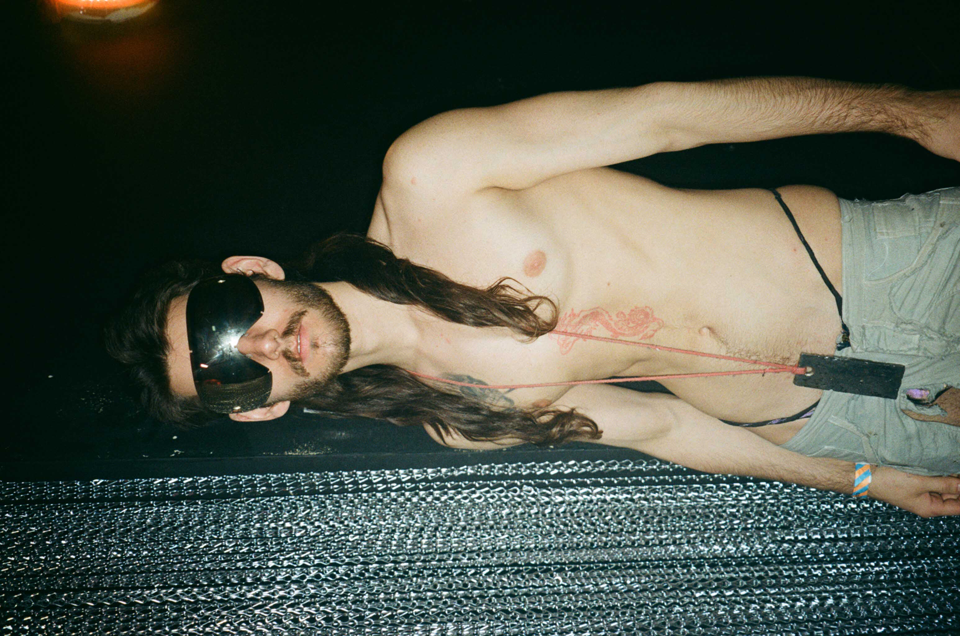 Howl_Rave_08_233_klx1y5