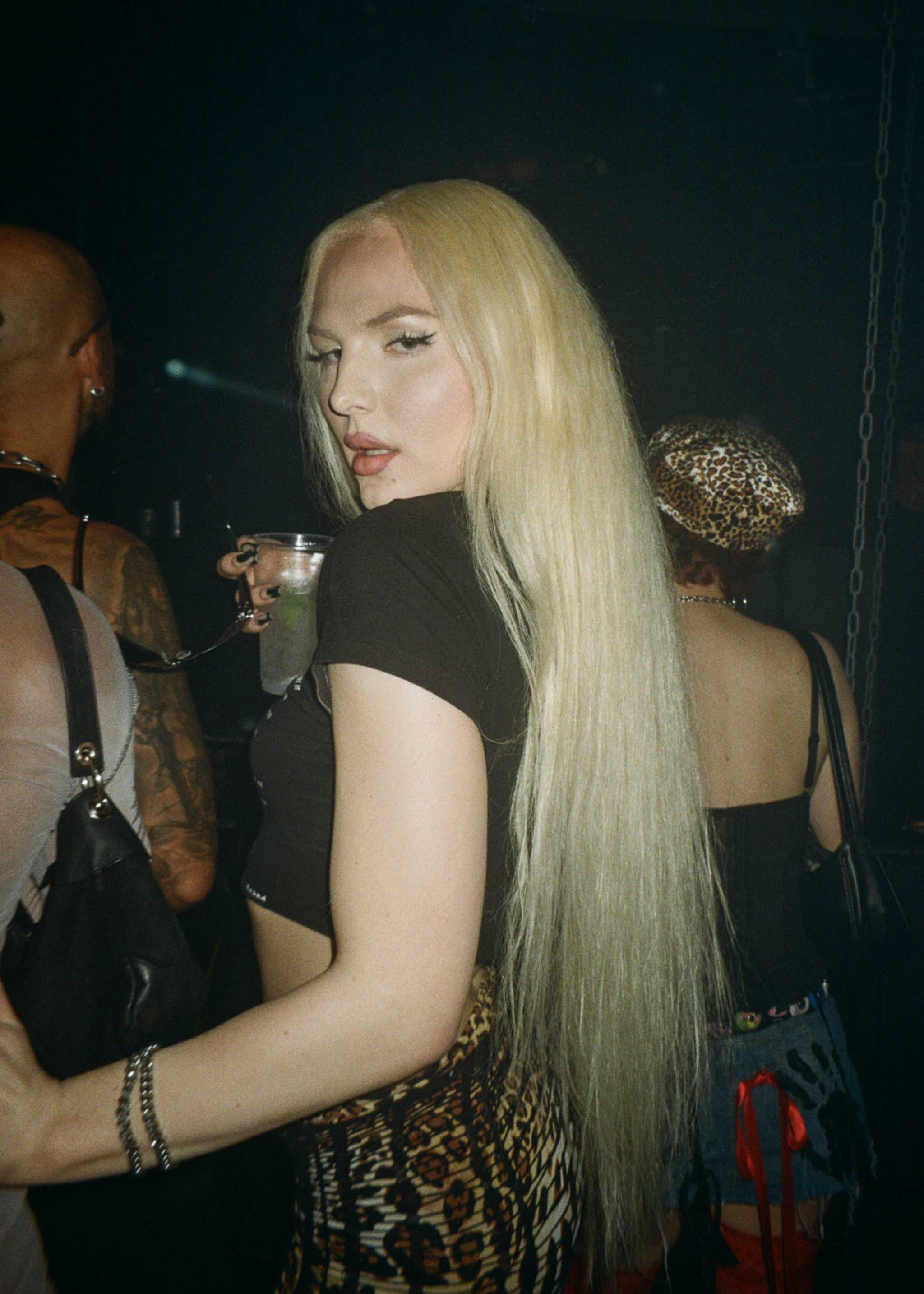 Howl_Rave_11_095_pyqbth