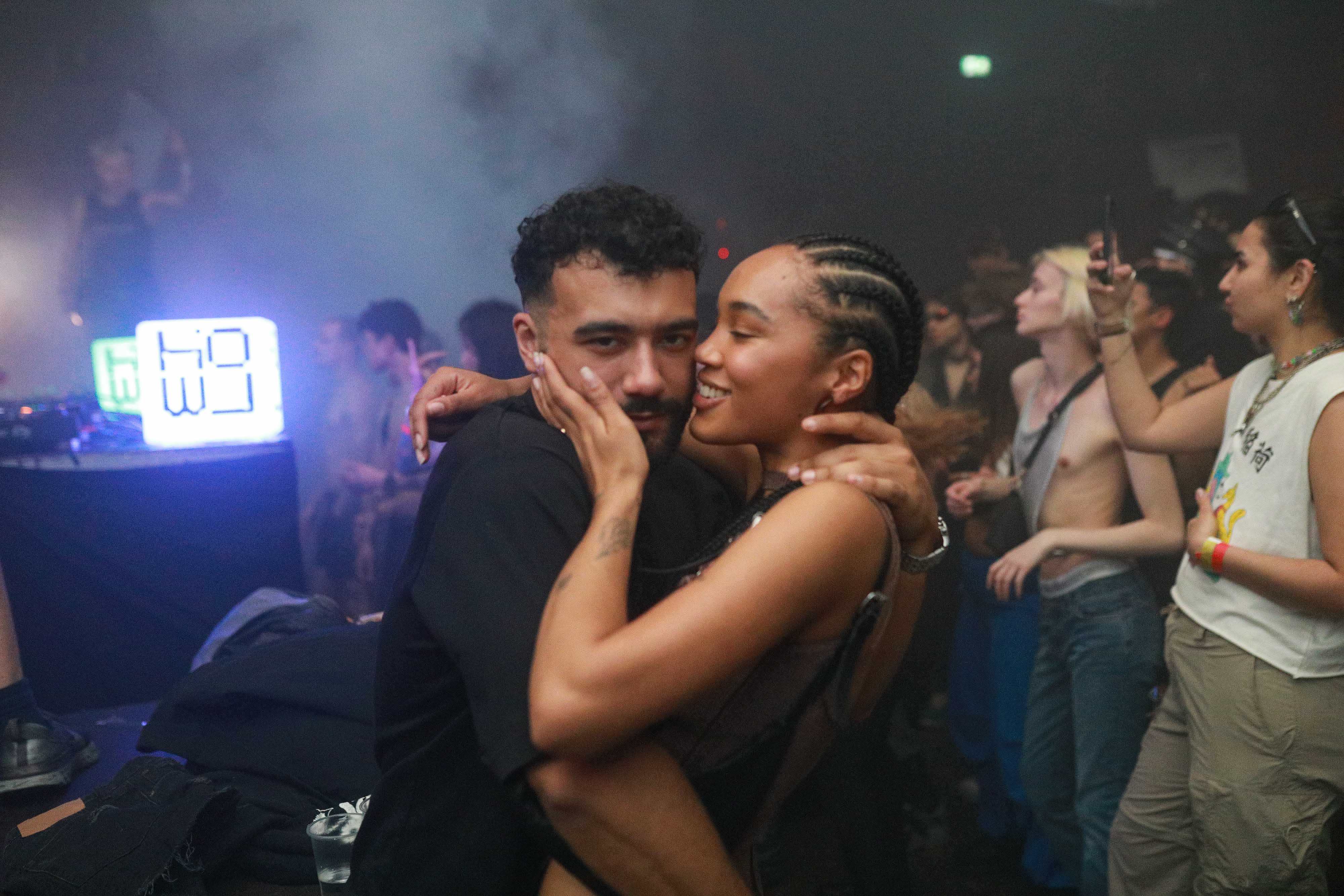 Howl_Rave_11_073_nevp3q