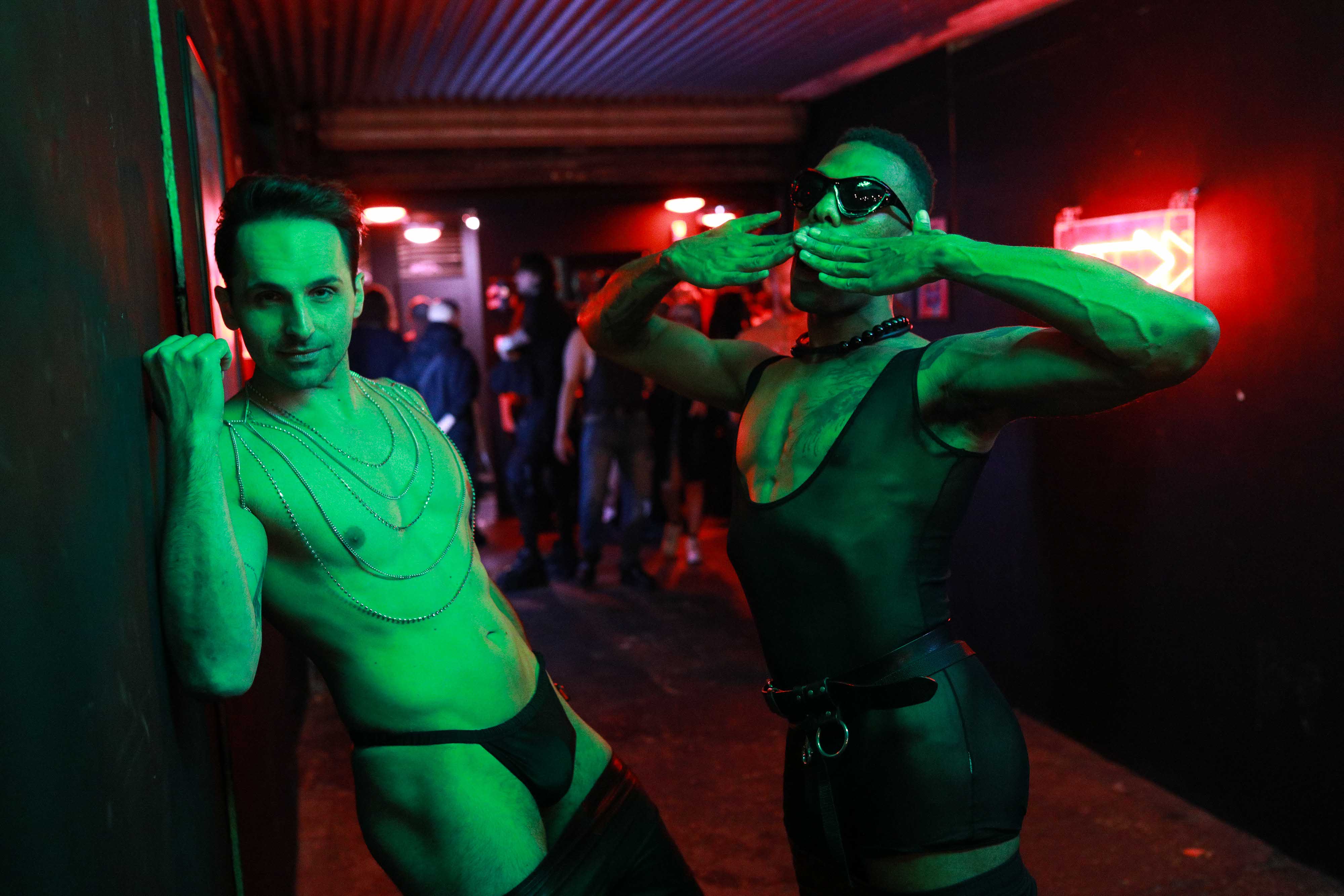 Howl_Rave_11_035_yzto1t