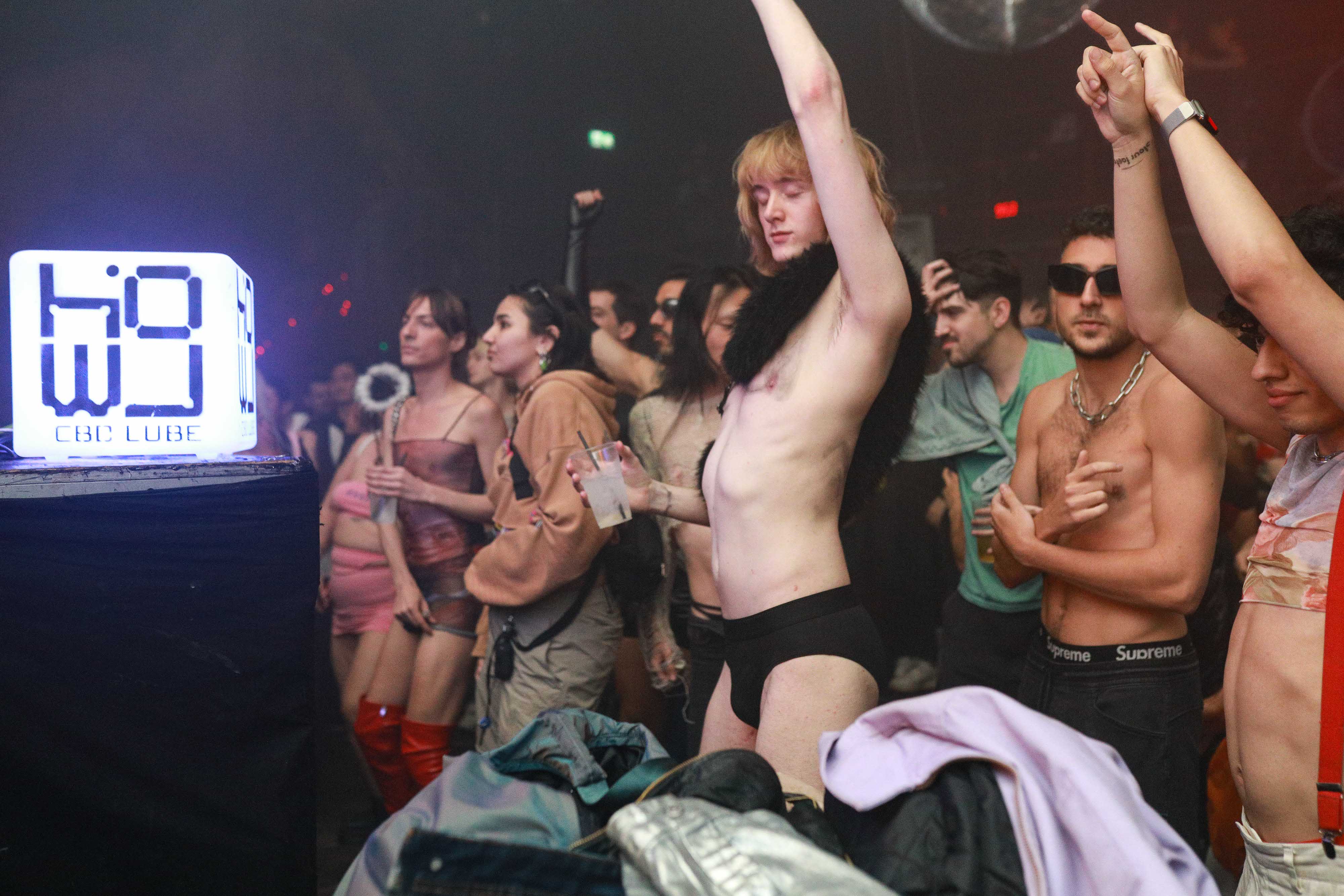 Howl_Rave_11_007_itvd1j