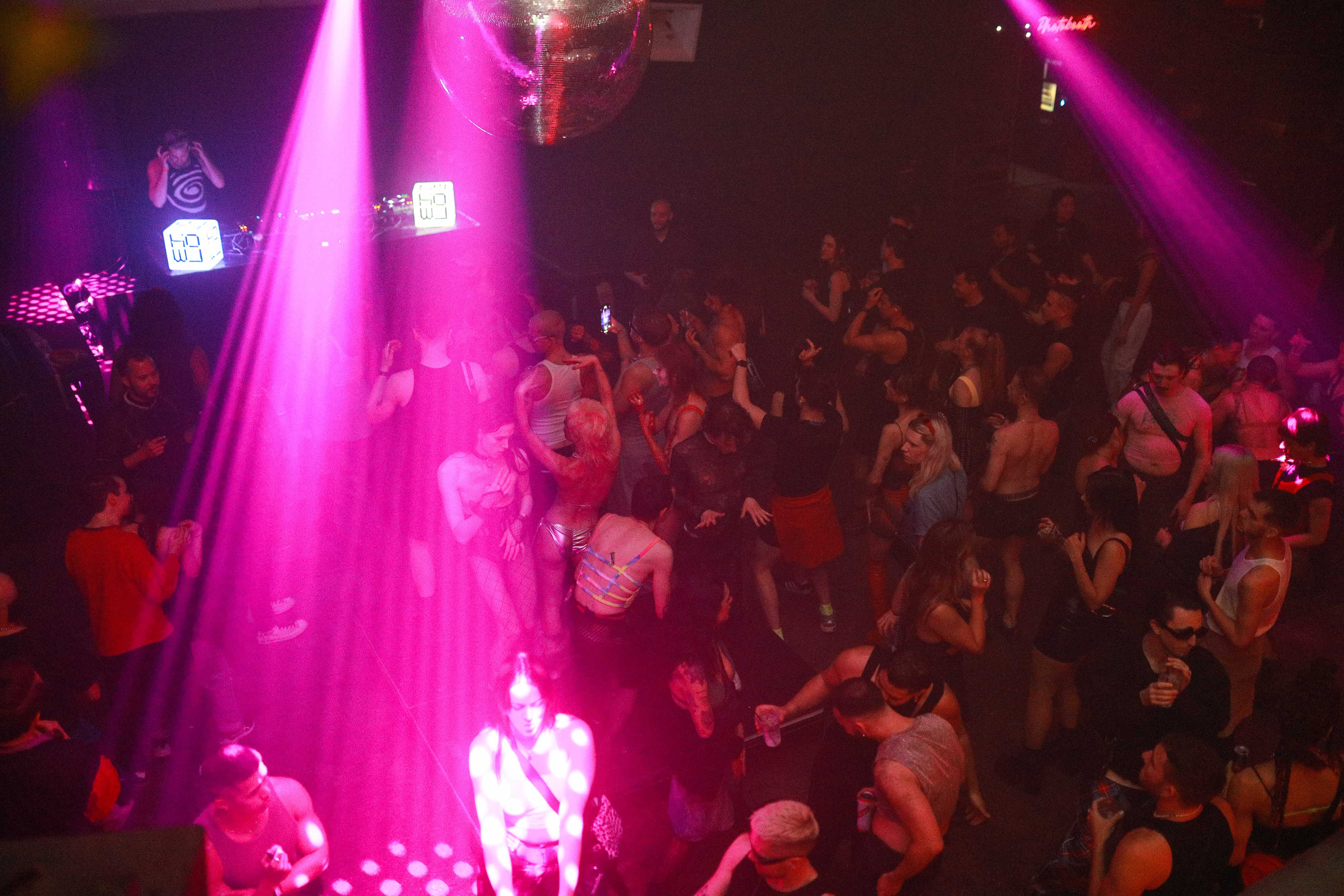 Howl_Rave_11_101_ybvtzd