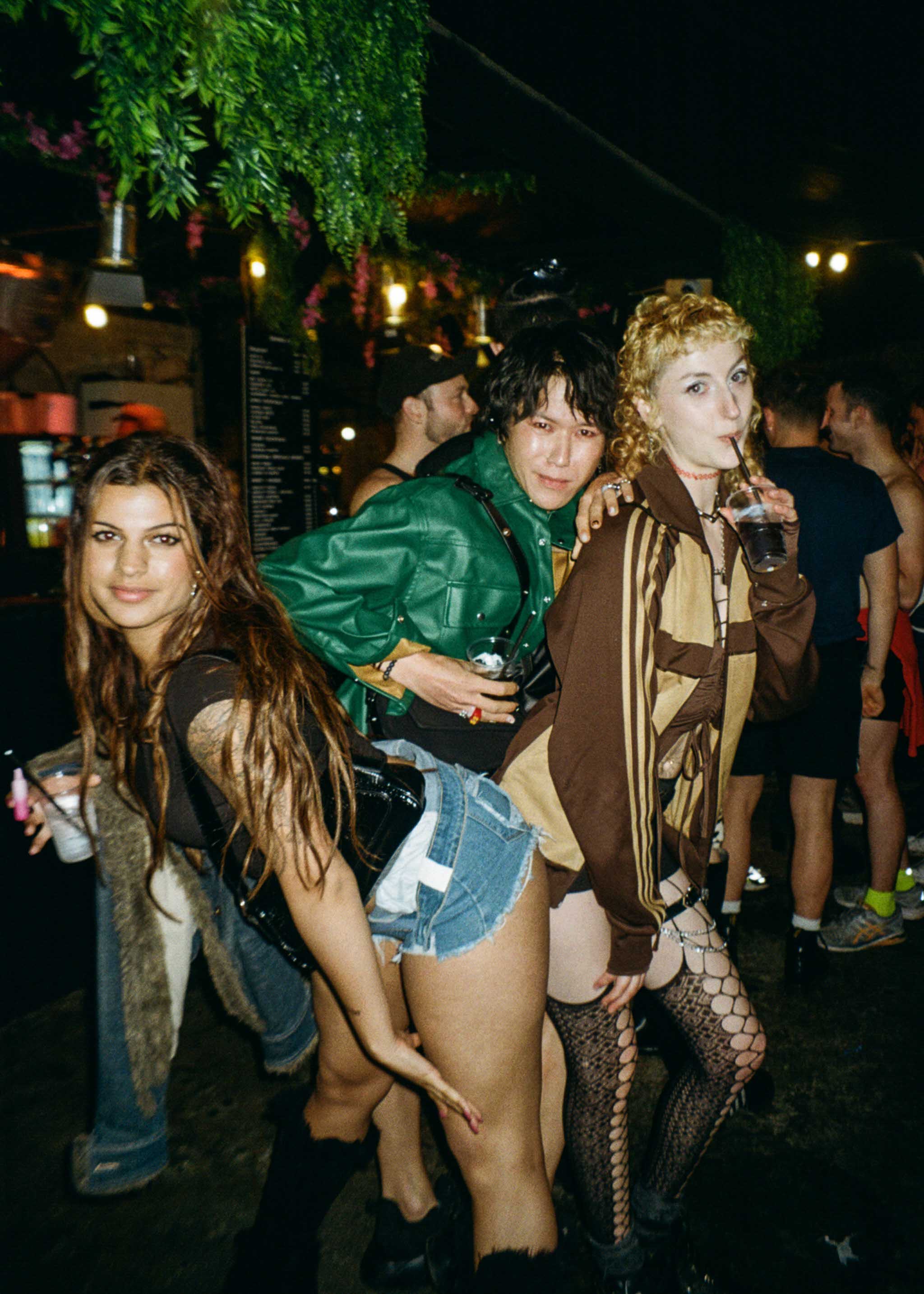 Howl_Rave_11_194_nnsy0f