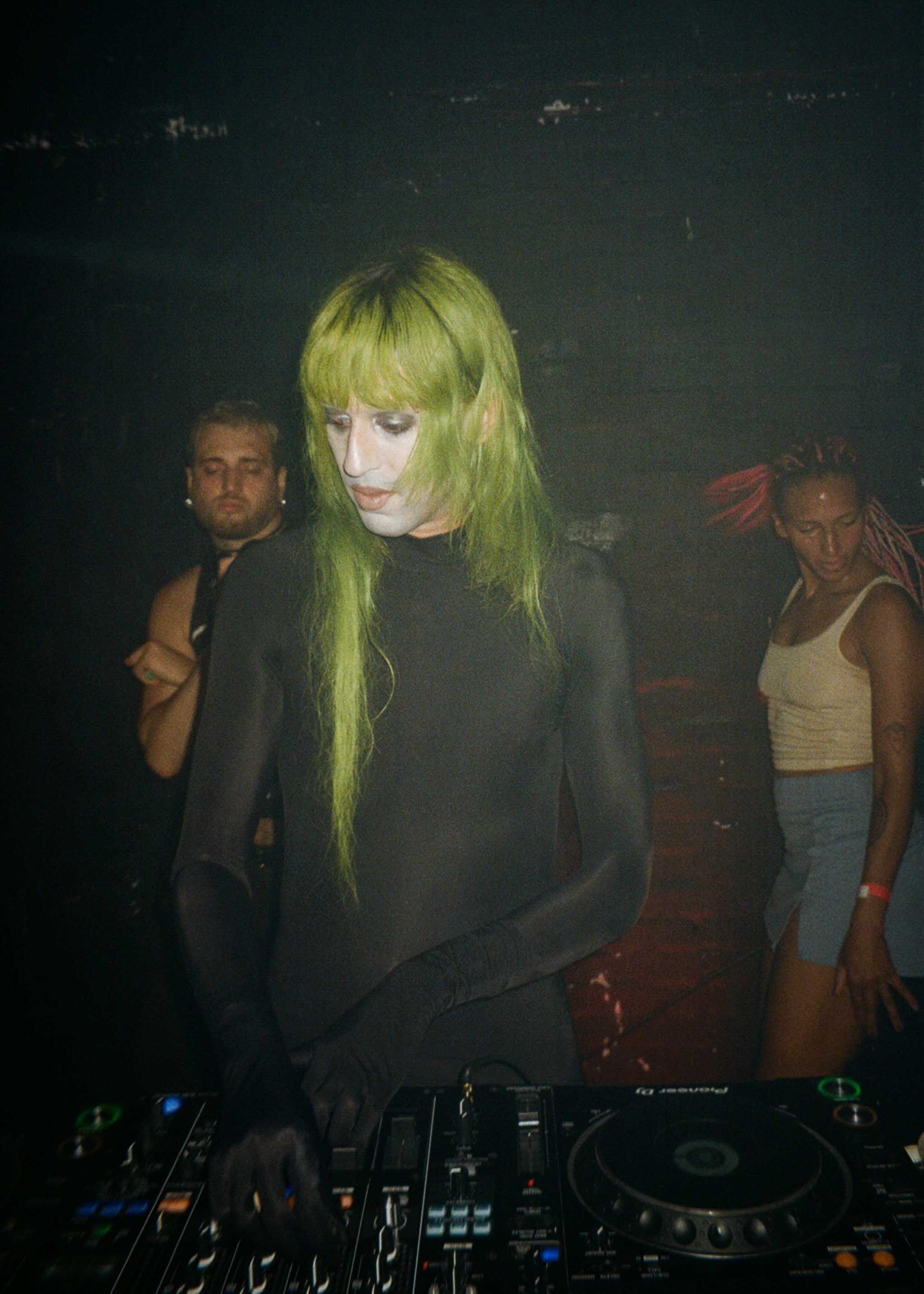 Howl_Rave_11_191_nkejj1