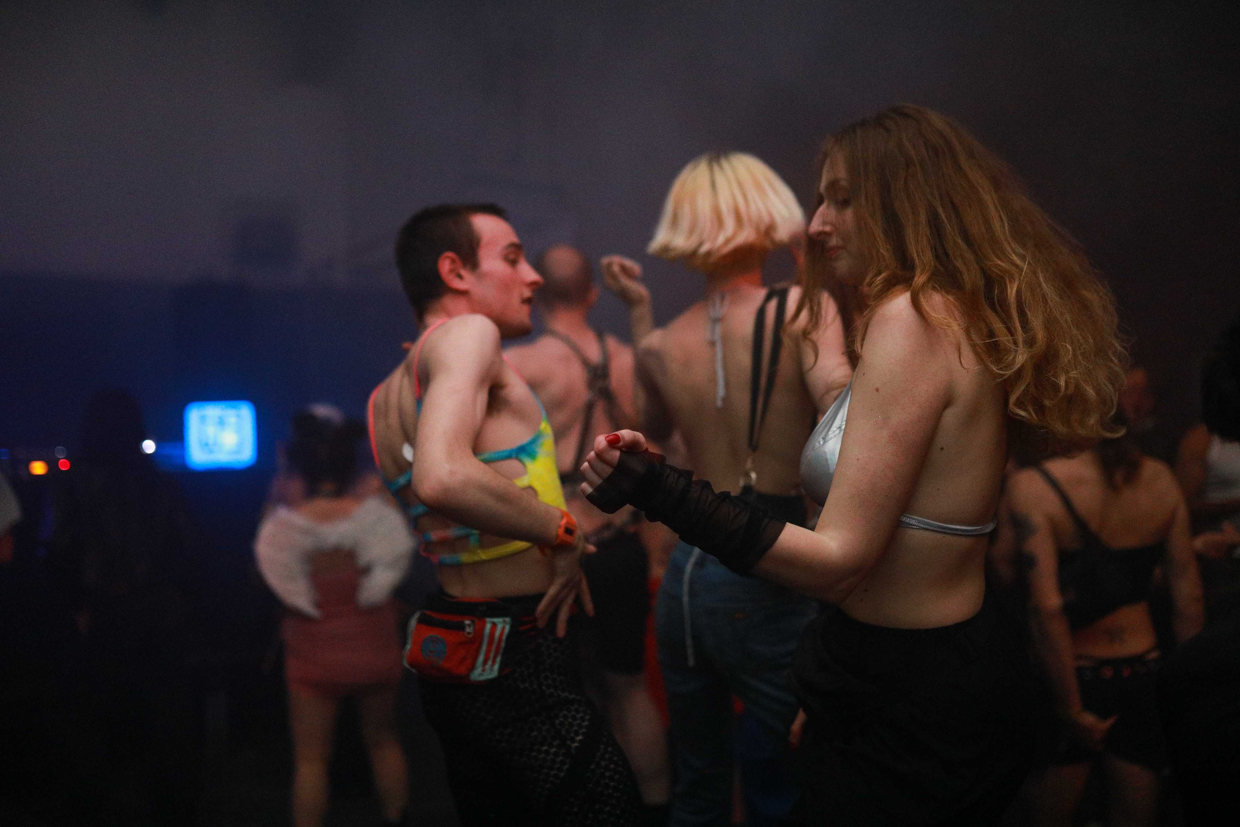 Howl_Rave_11_190_xhnipd
