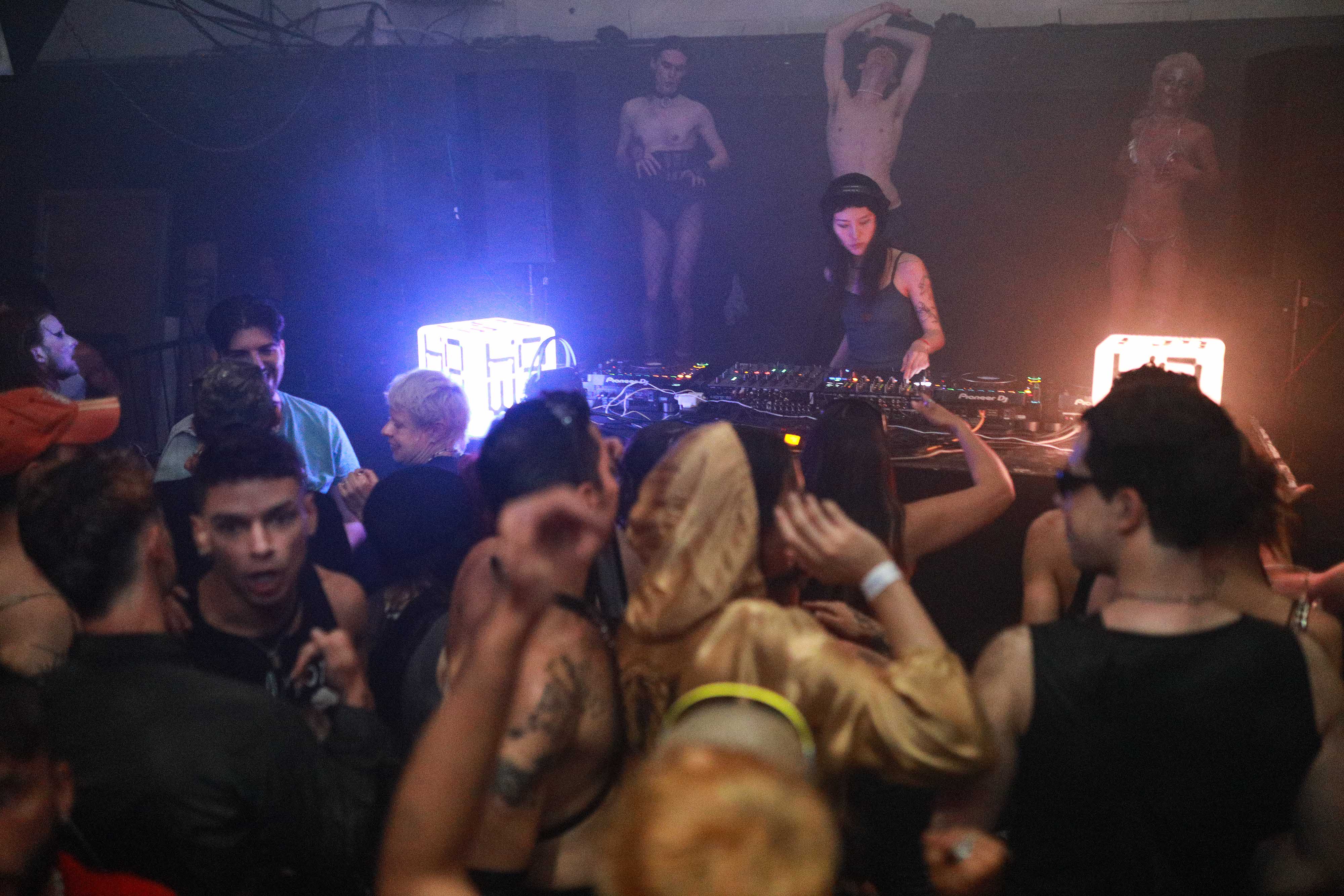 Howl_Rave_11_181_iozdik