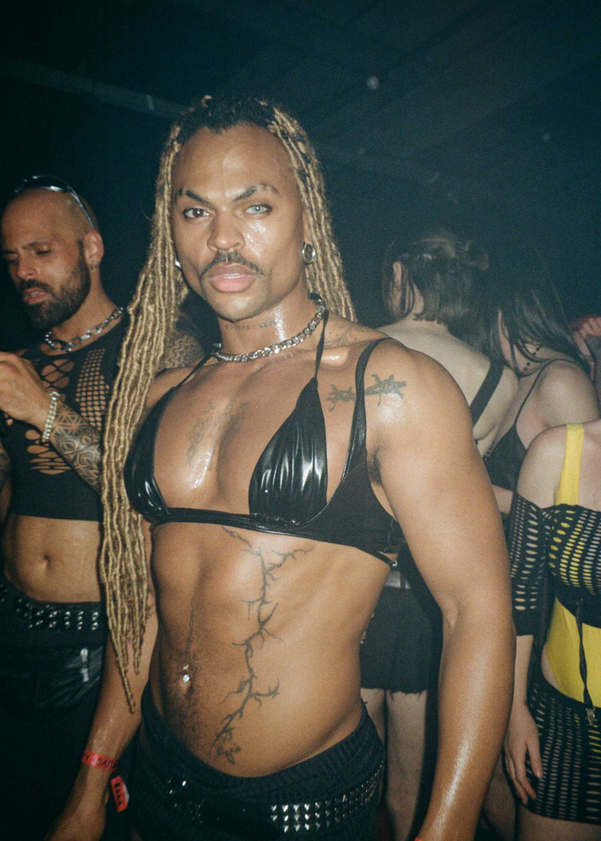 Howl_Rave_11_172_ld2hws