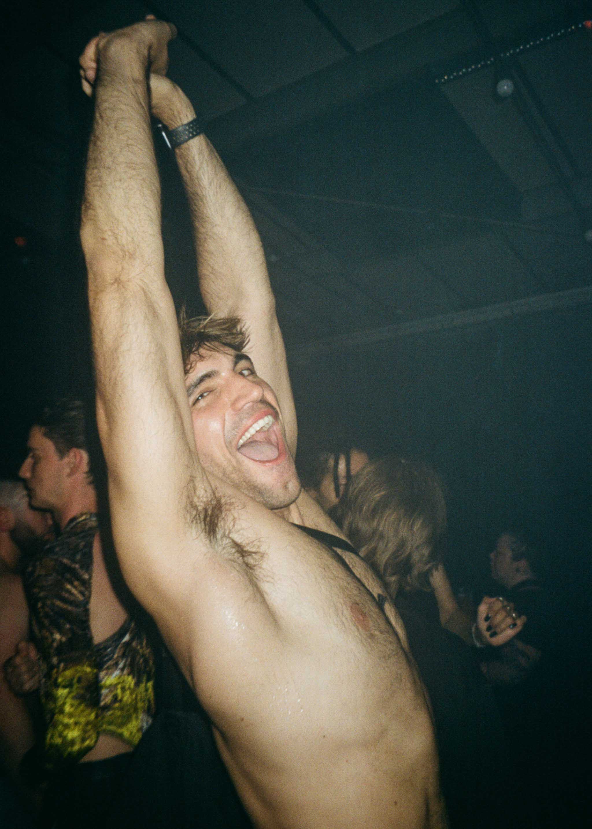 Howl_Rave_11_167_ythhiq
