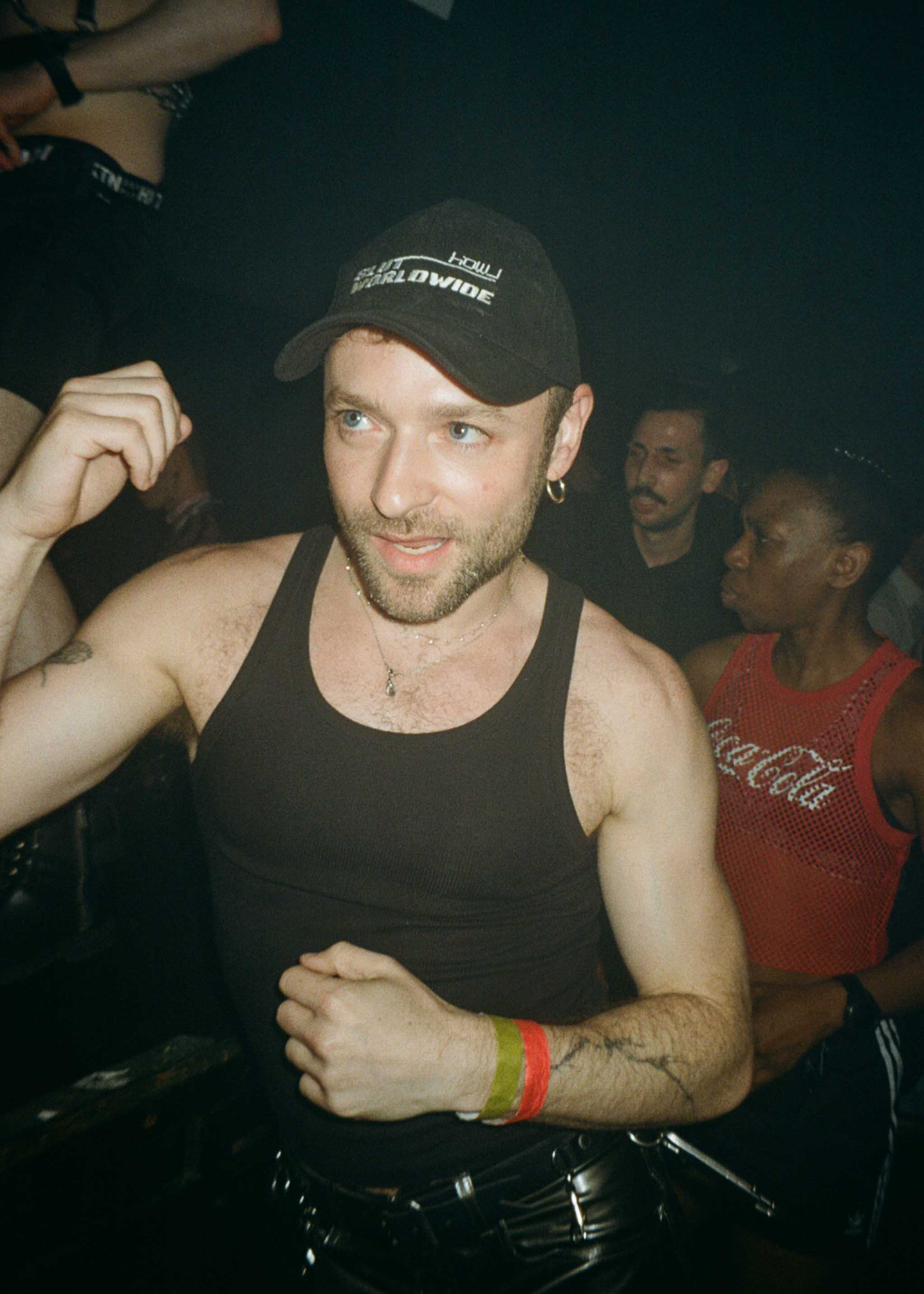 Howl_Rave_11_133_rxzrdl