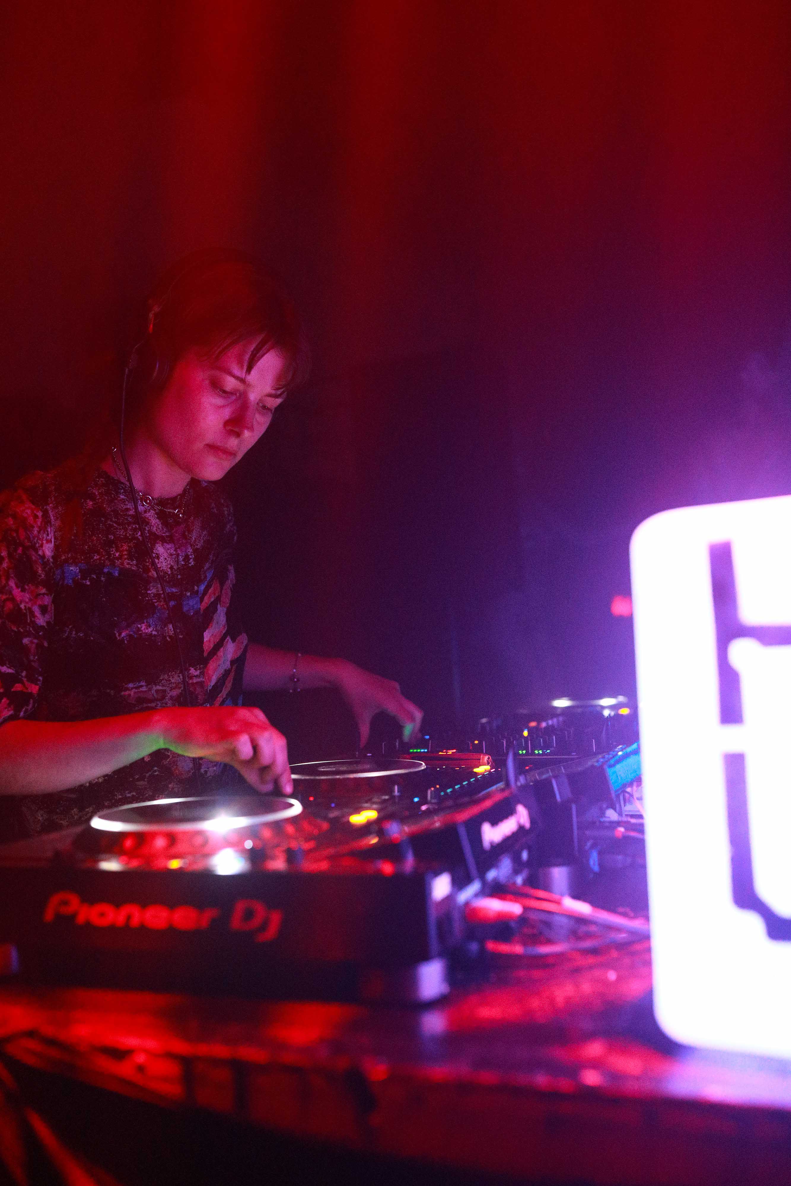 Howl_Rave_11_123_arx5aj