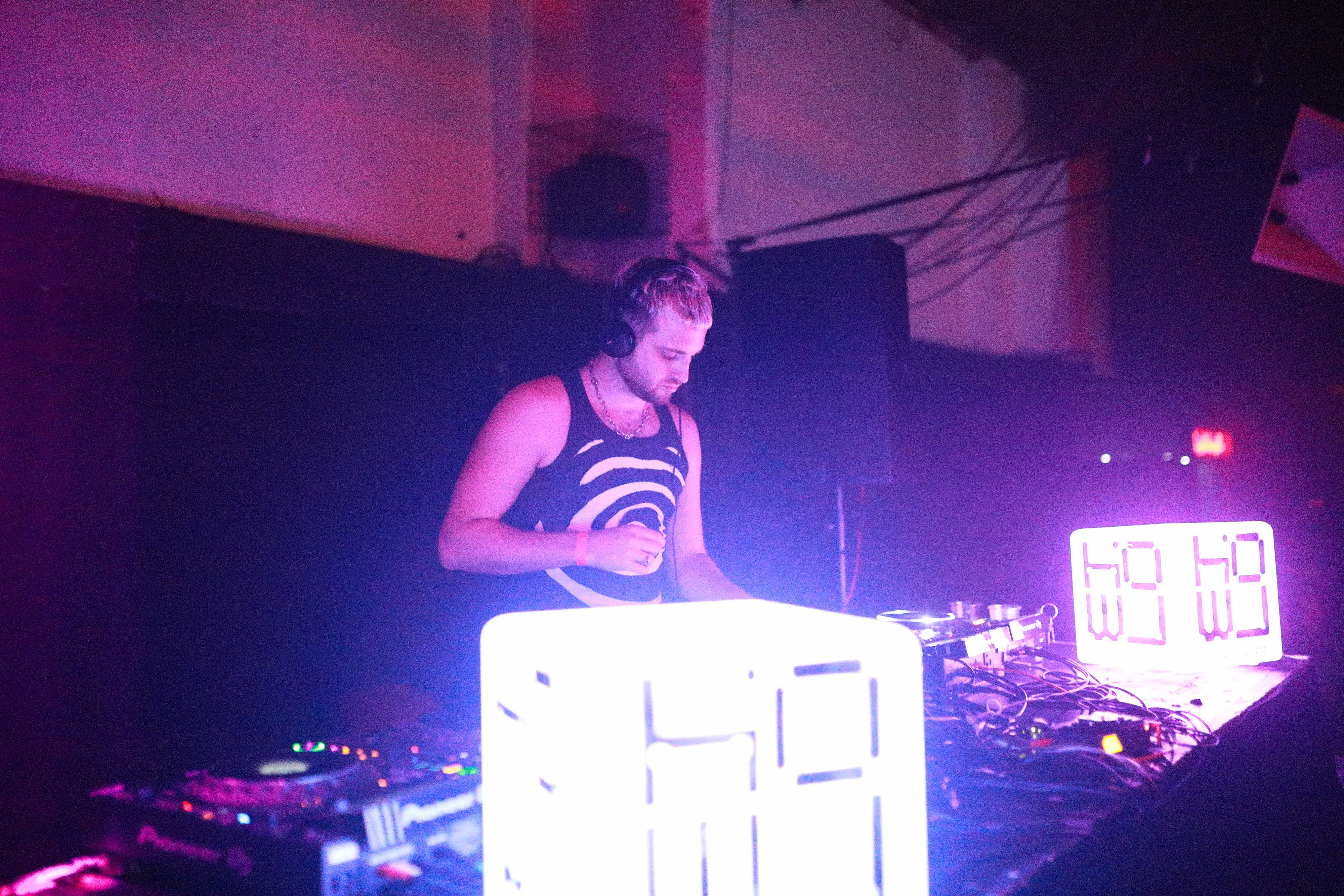 Howl_Rave_11_263_p4nfko