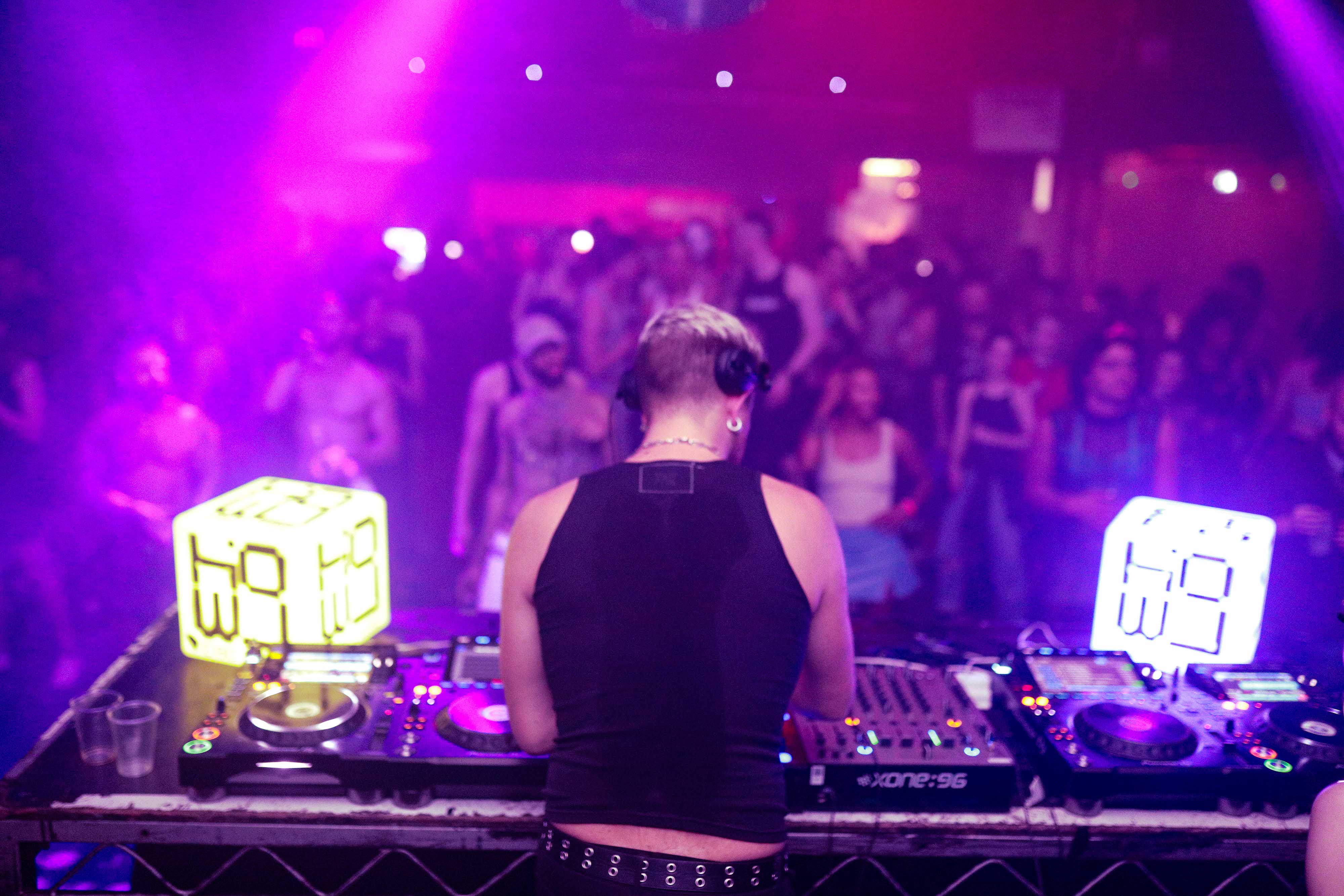 Howl_Rave_11_247_hs34jk