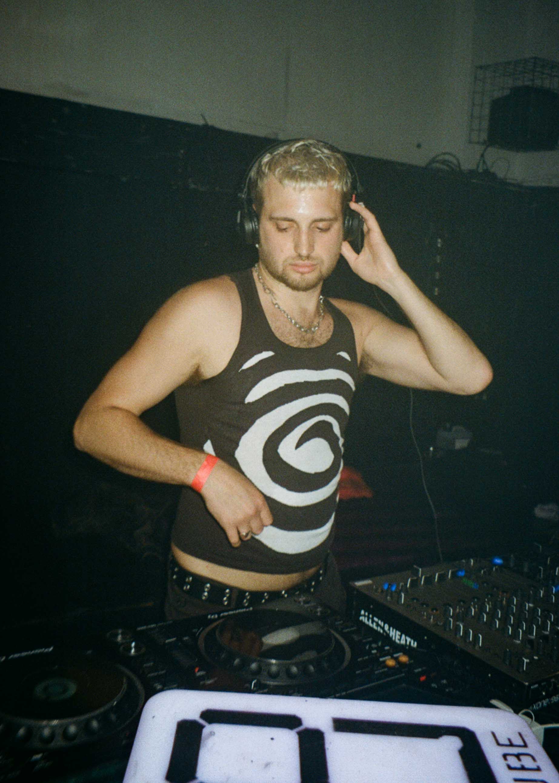 Howl_Rave_11_225_arzhpt