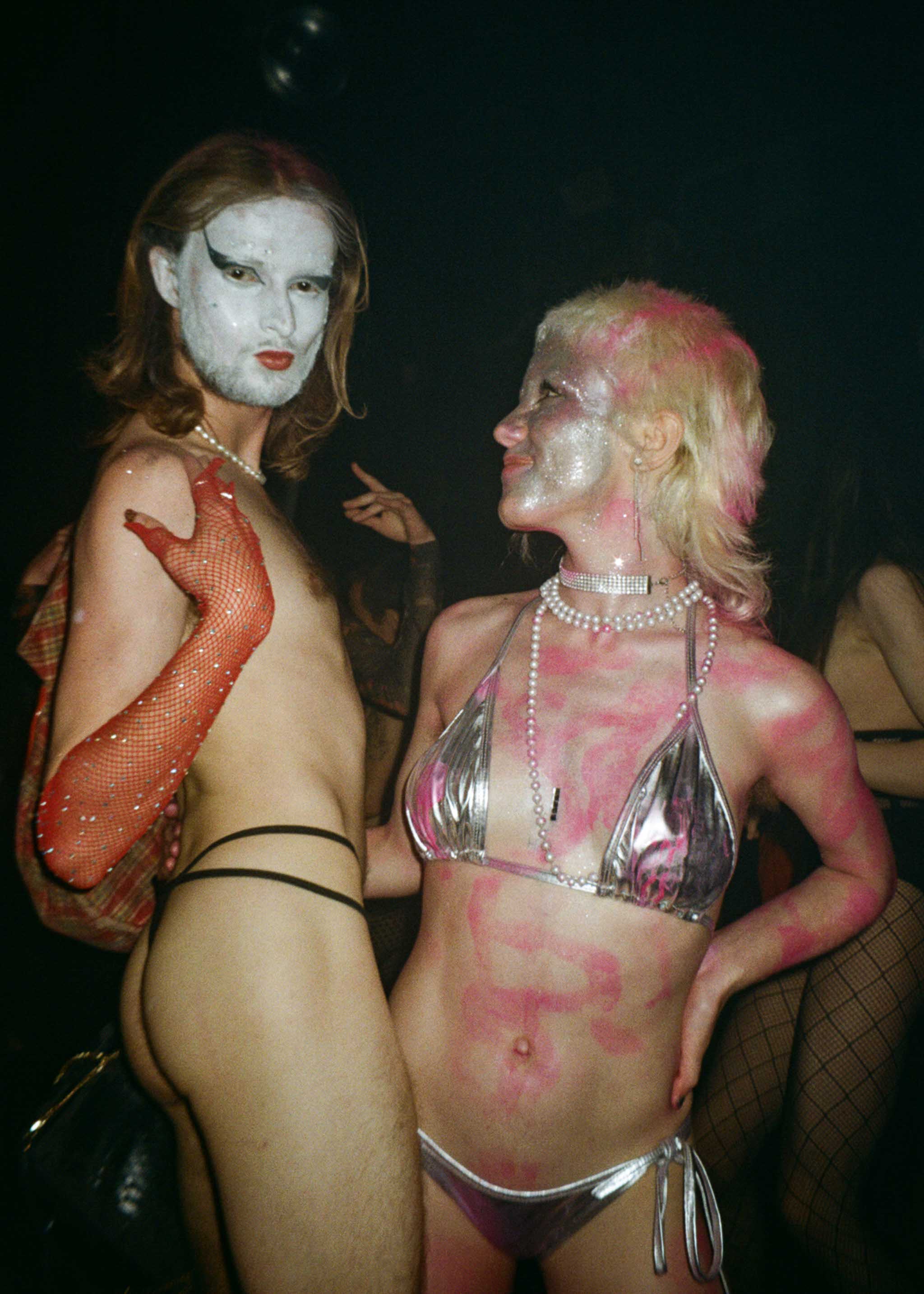 Howl_Rave_11_209_rz0udm
