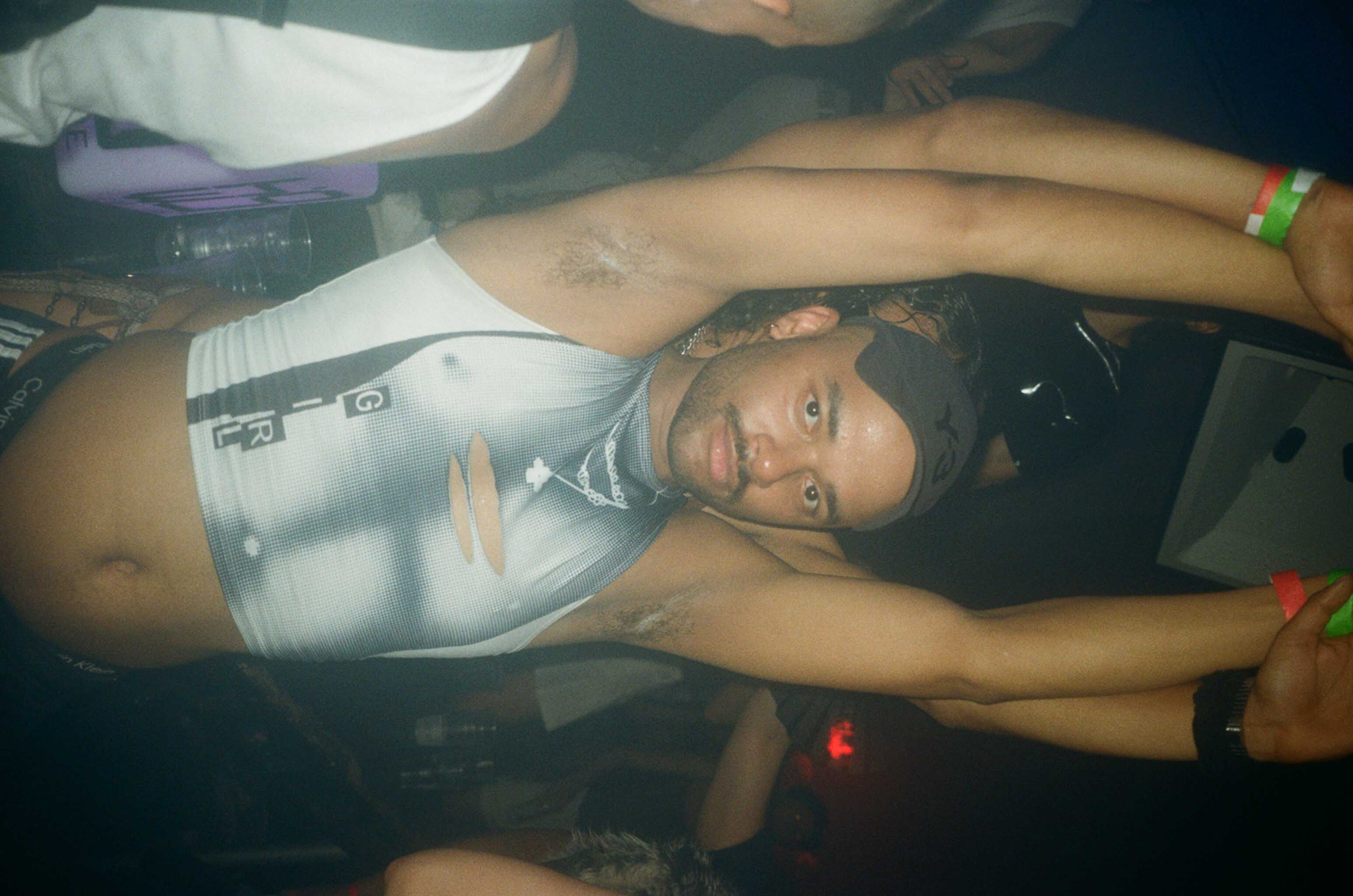 Howl_Rave_13_156_rrhq9t